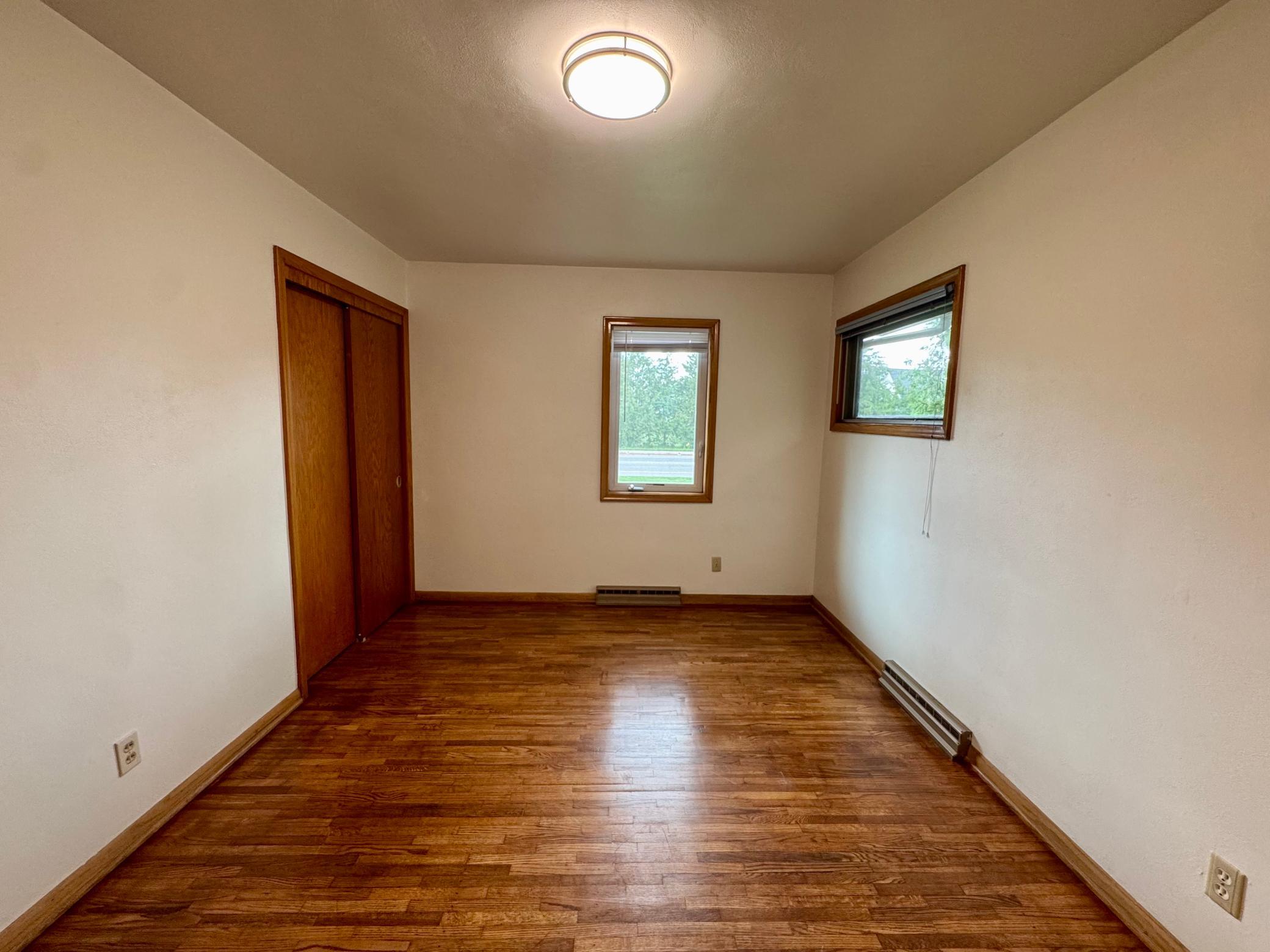 1706 Irvine Avenue Nw Property Photo 5