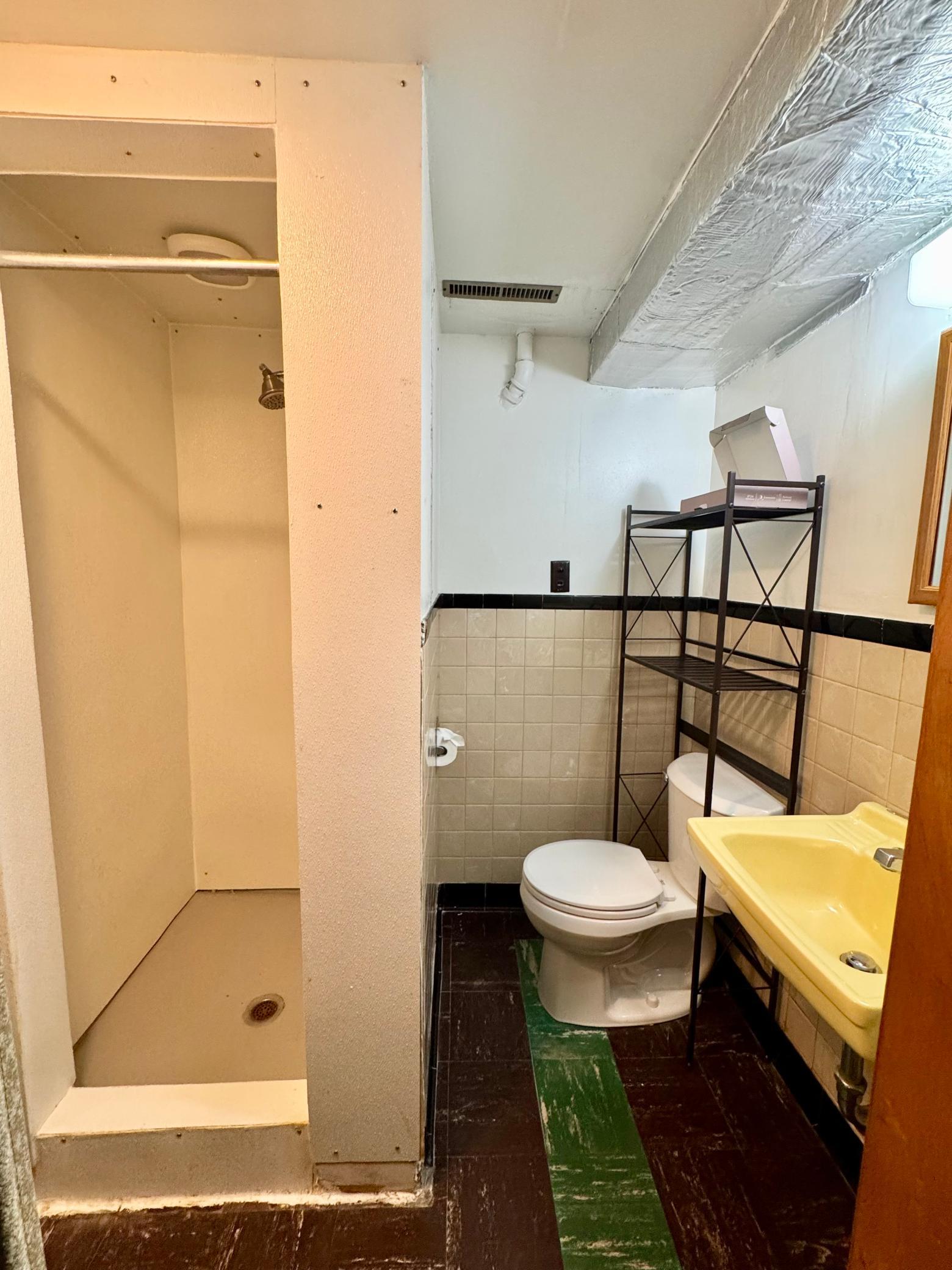 1706 Irvine Avenue Nw Property Photo 11
