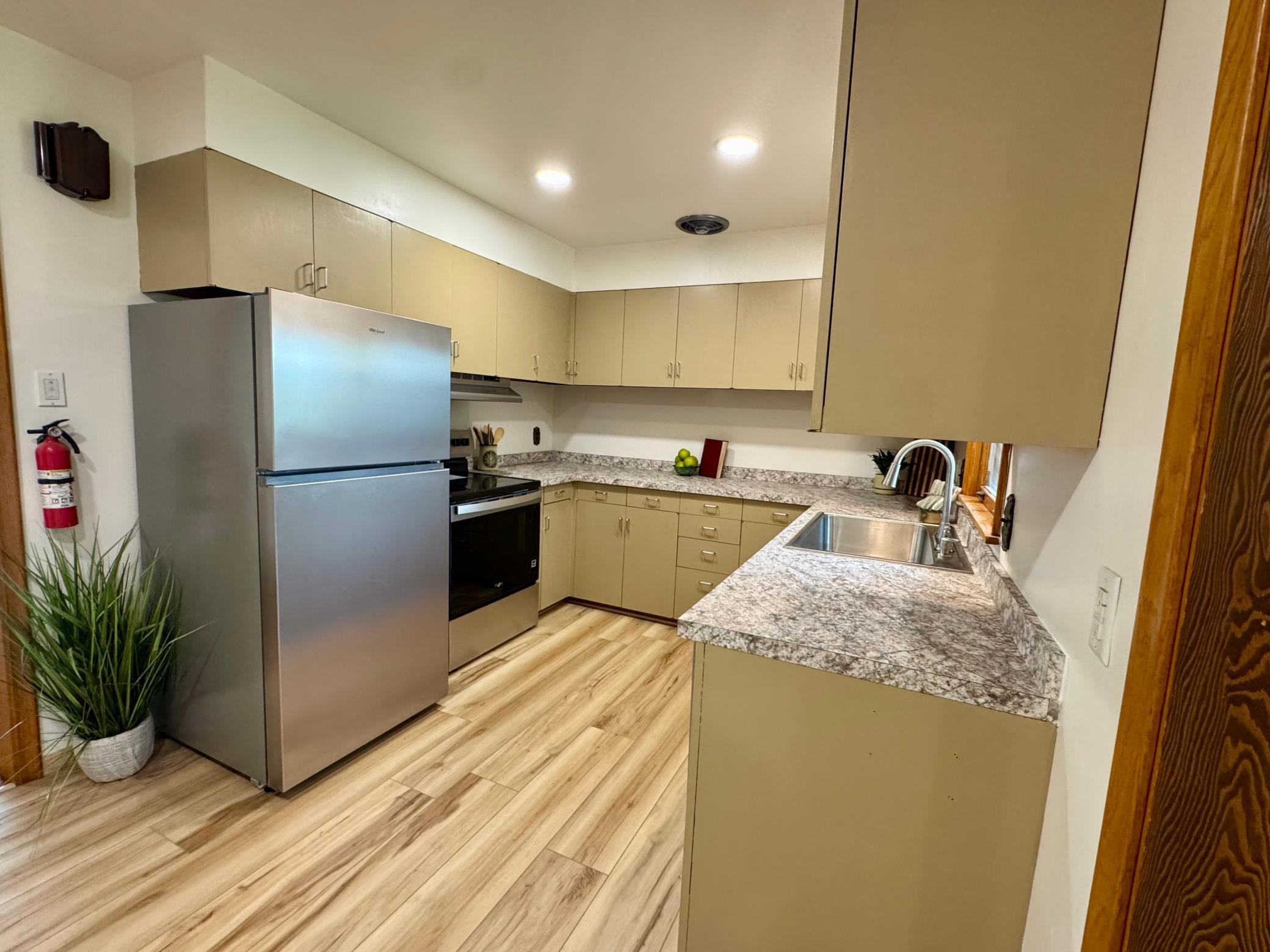 1706 Irvine Avenue Nw Property Photo 21