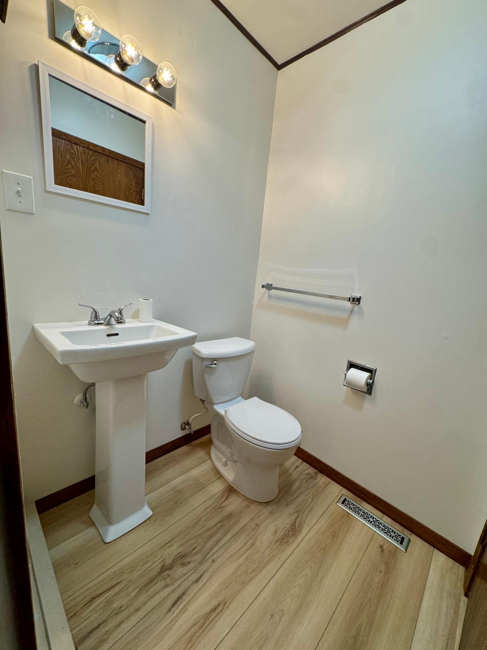 1706 Irvine Avenue Nw Property Photo 27