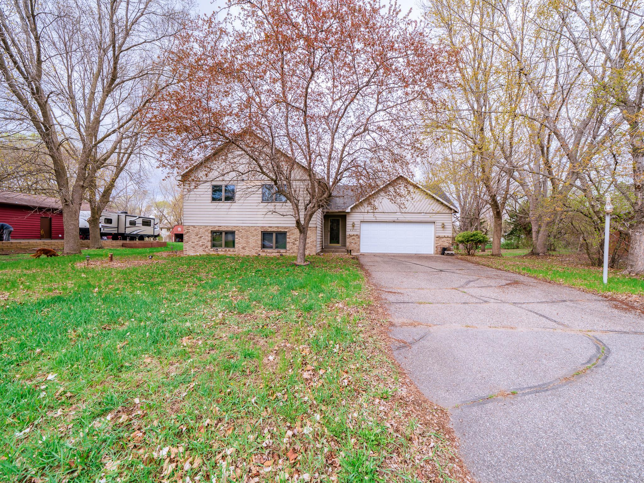 6413 Laurel Road Property Photo 1