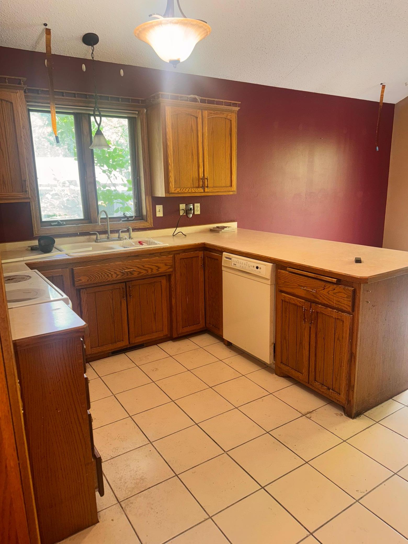 6413 Laurel Road Property Photo 4