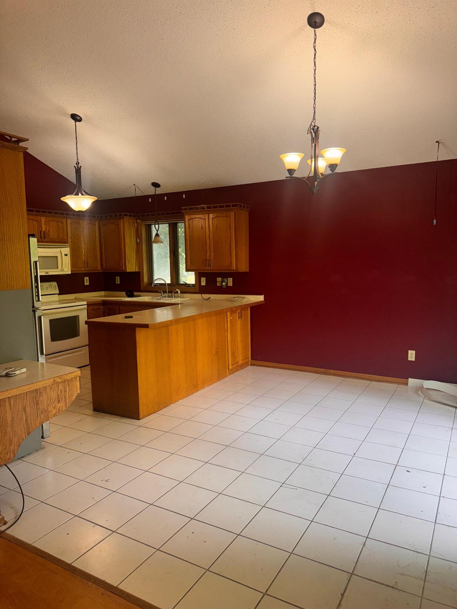 6413 Laurel Road Property Photo 5