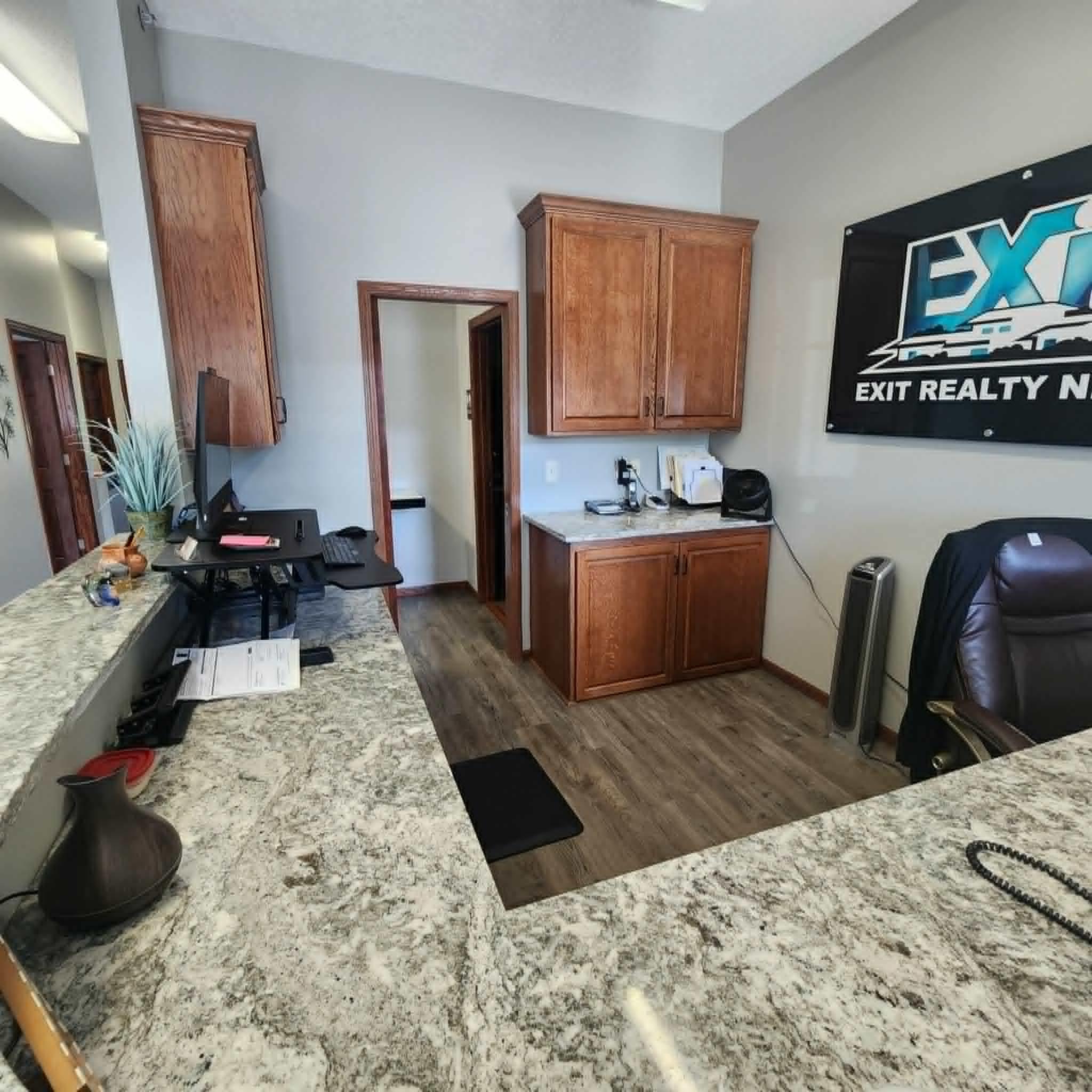 2143 Northdale Boulevard Nw Property Photo 19