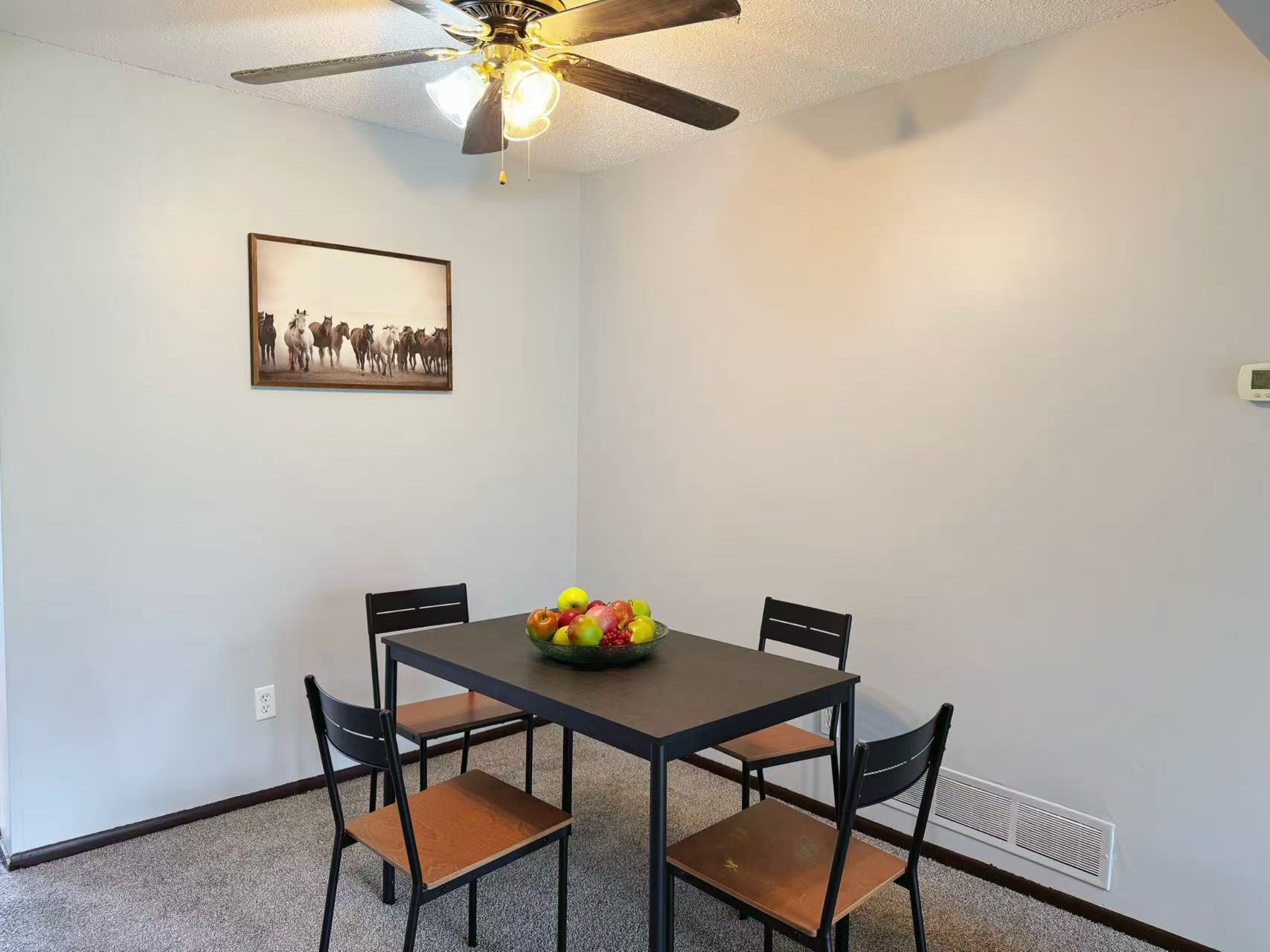 2342 Dorland Drive E Property Photo 3