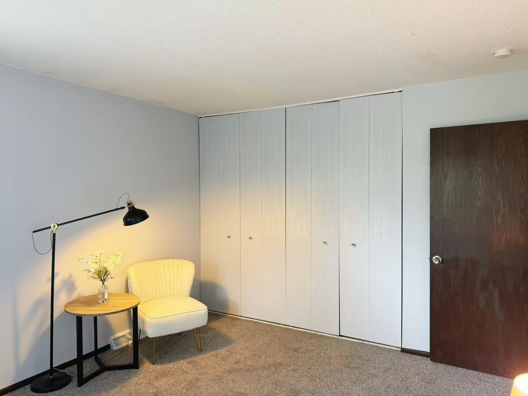 2342 Dorland Drive E Property Photo 10