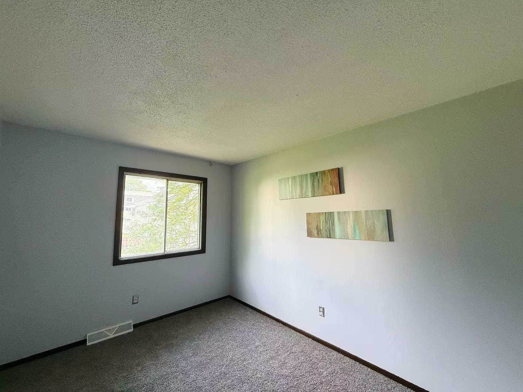2342 Dorland Drive E Property Photo 12