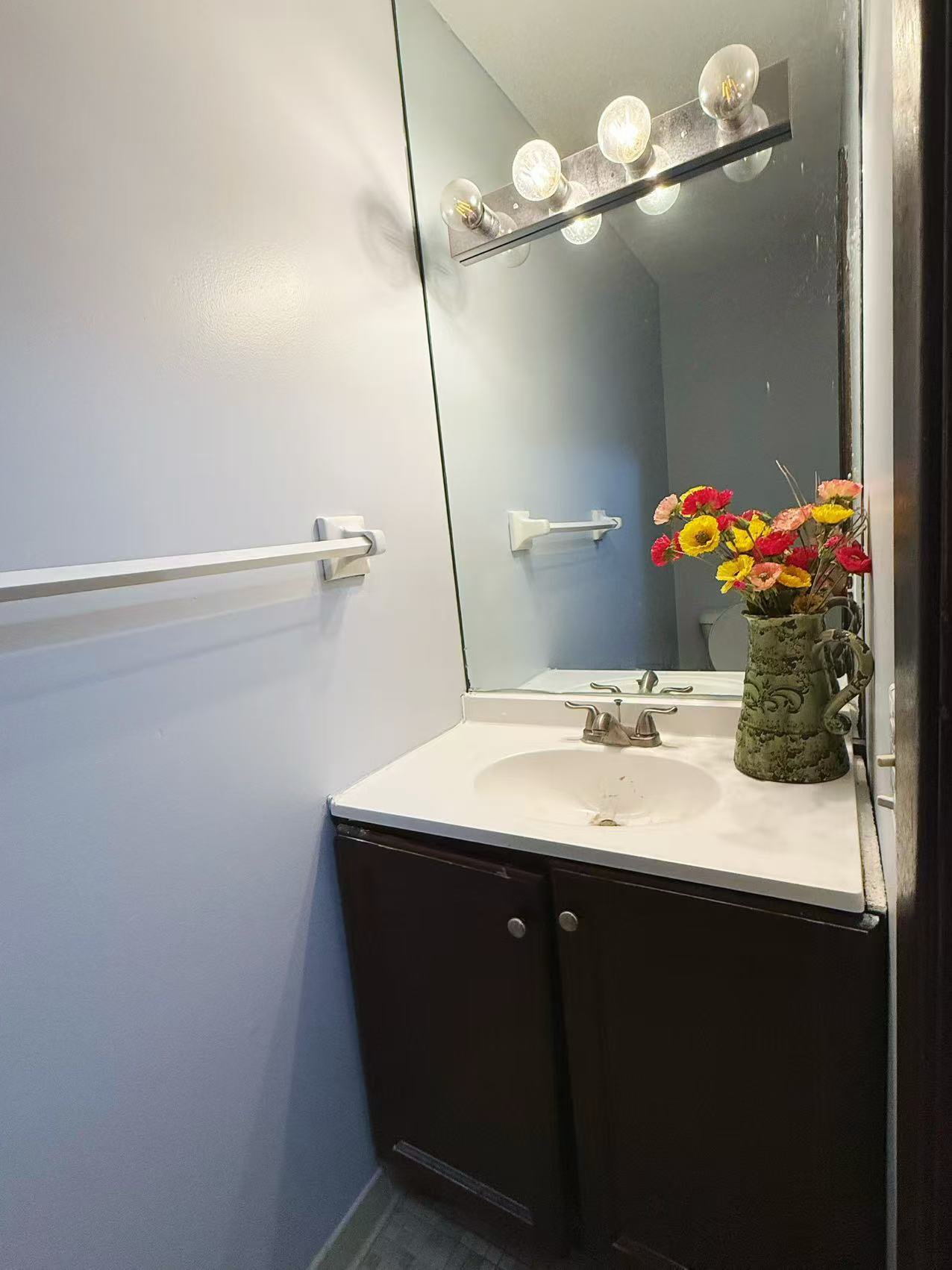 2342 Dorland Drive E Property Photo 13