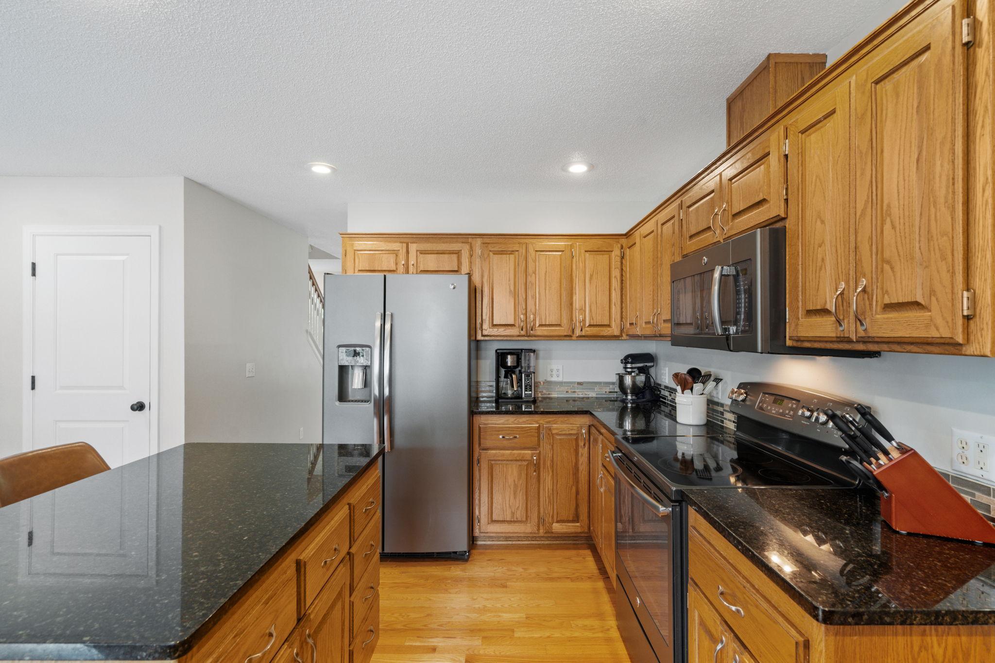 2551 Cypress Street Property Photo 12