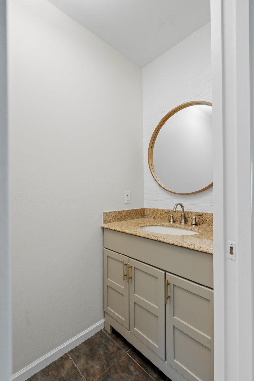 2551 Cypress Street Property Photo 24