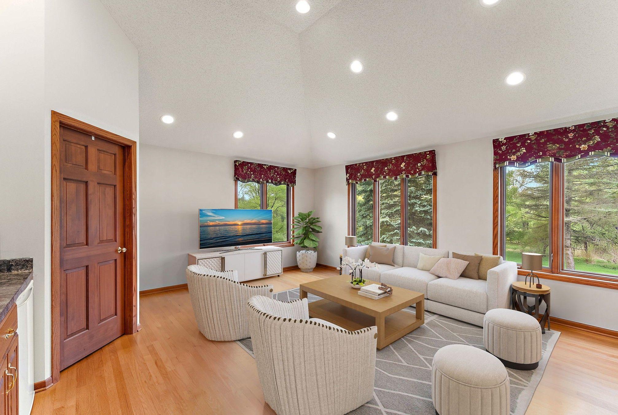 13145 4th Street N Property Photo 8