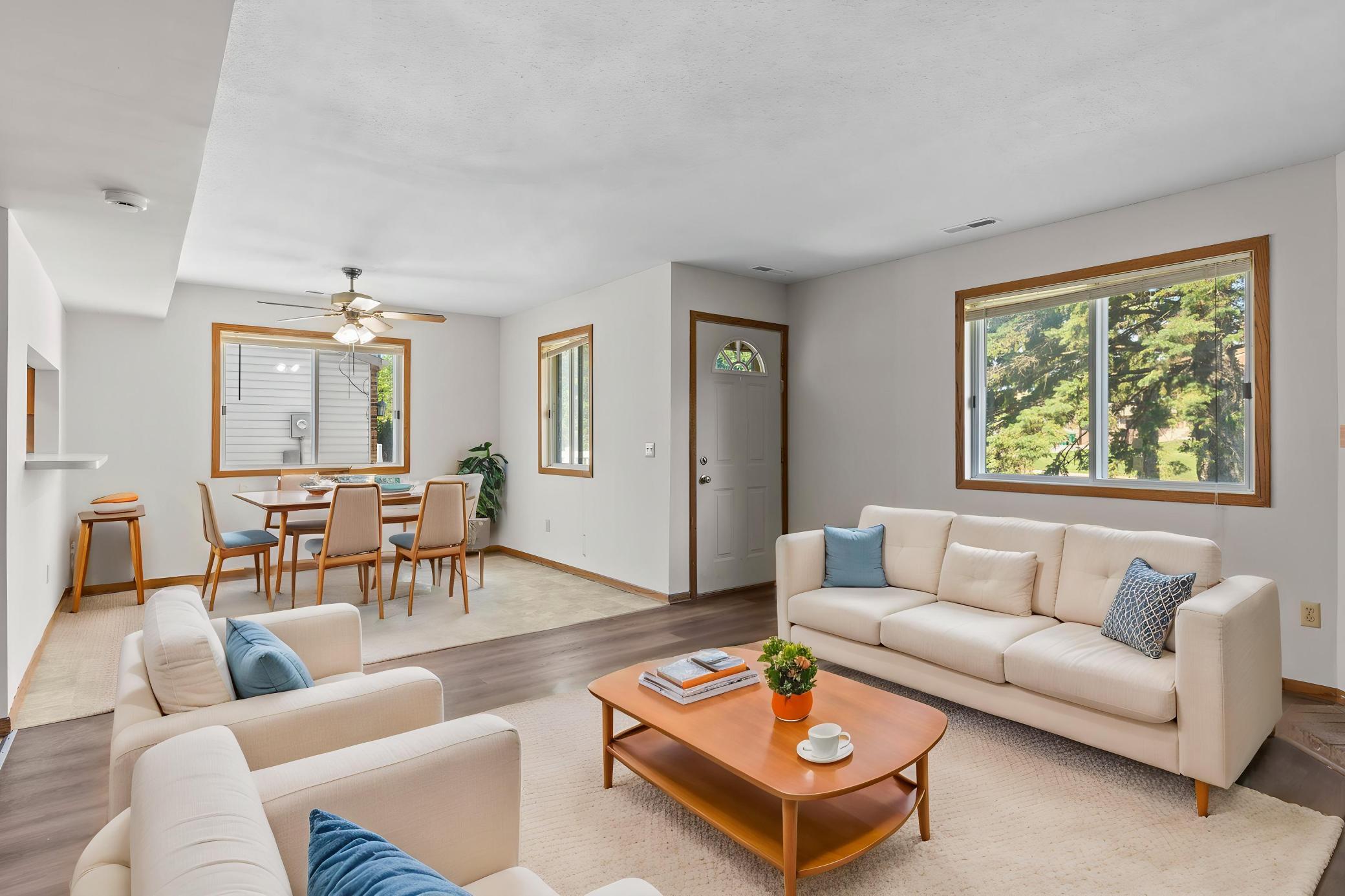 15720 Griffon Path Property Photo 4