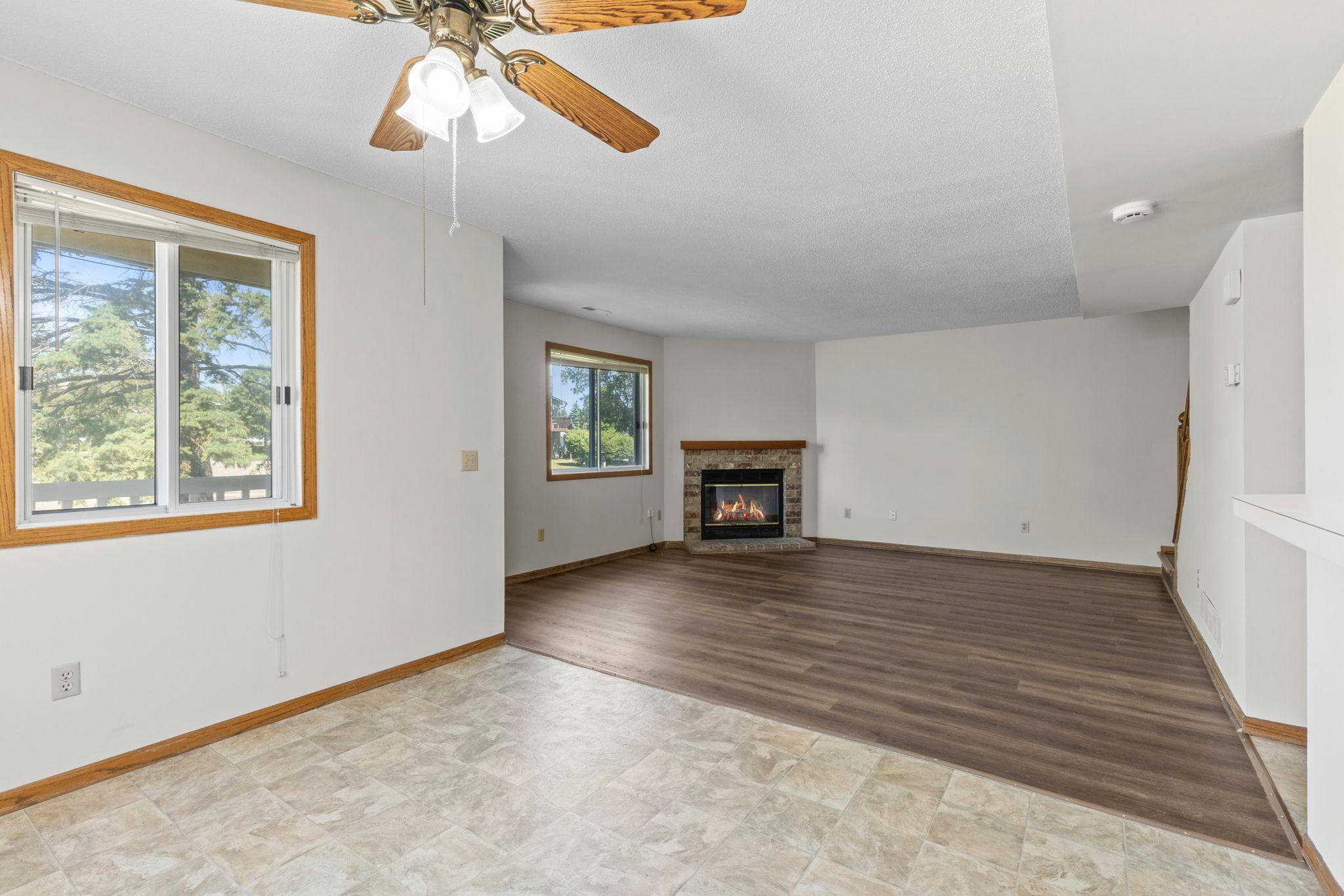15720 Griffon Path Property Photo 6