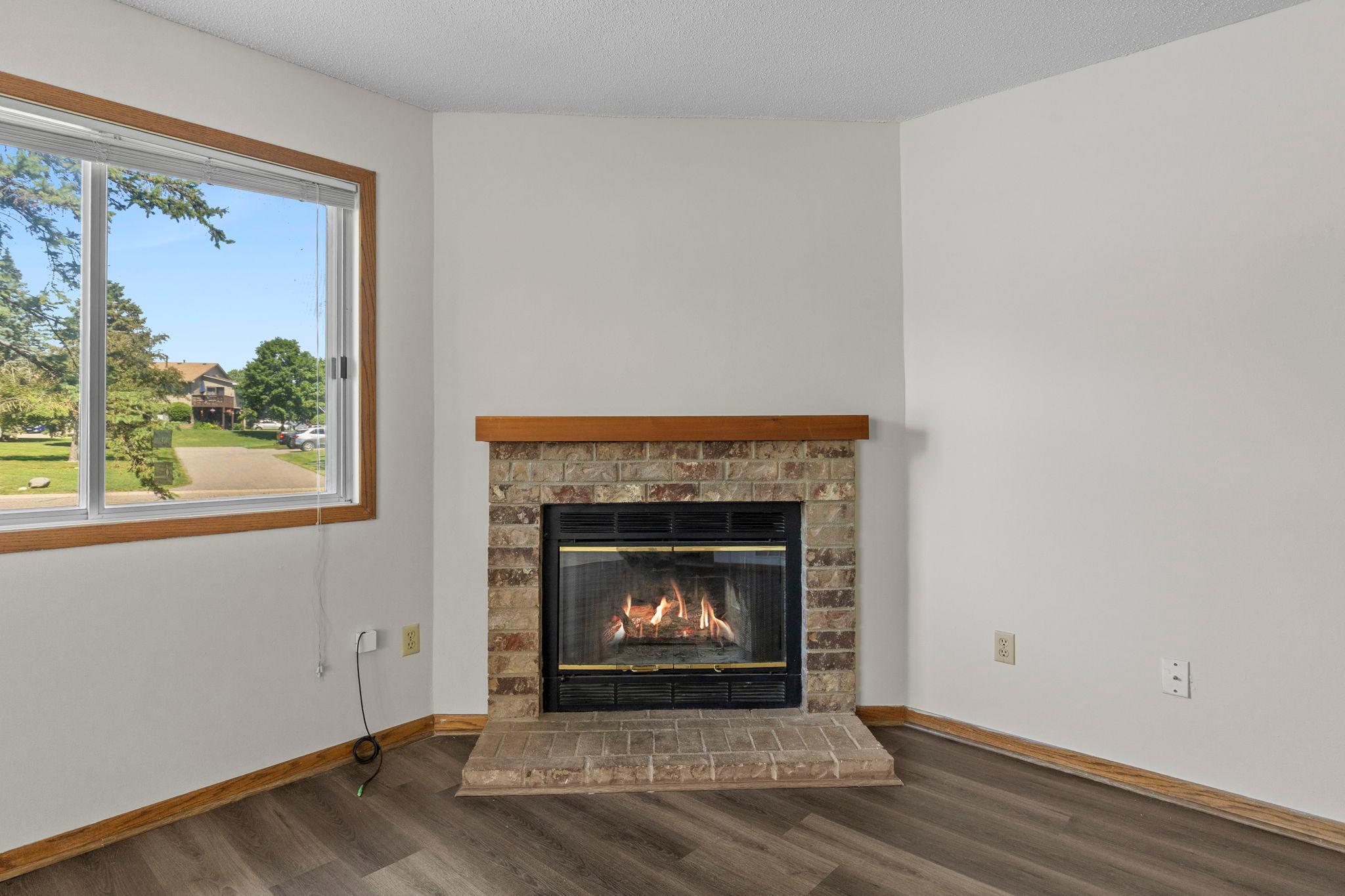 15720 Griffon Path Property Photo 9