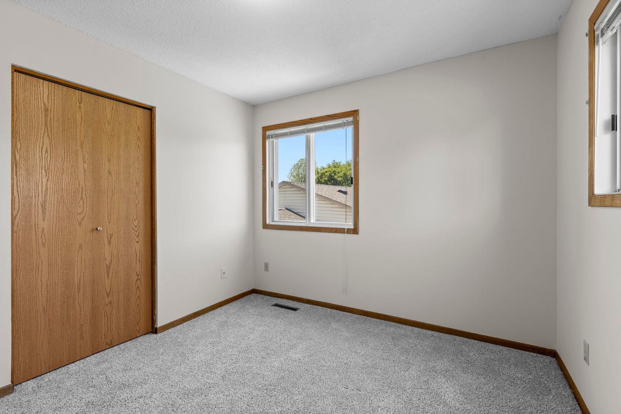 15720 Griffon Path Property Photo 23