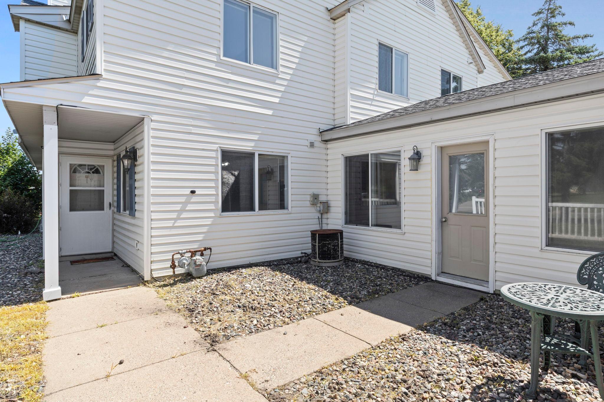 15720 Griffon Path Property Photo 29