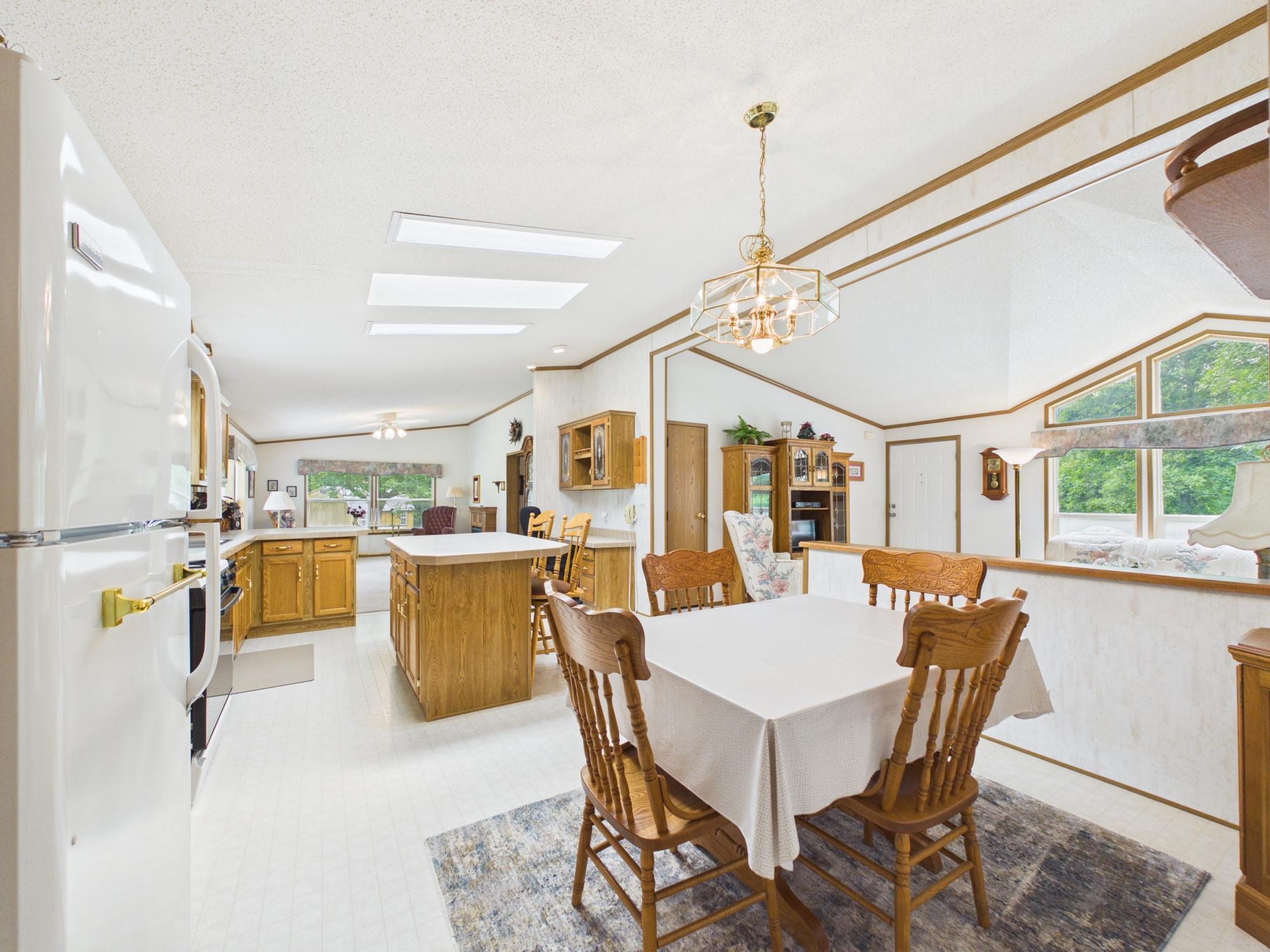 113 E Ridgeview Drive Property Photo 9