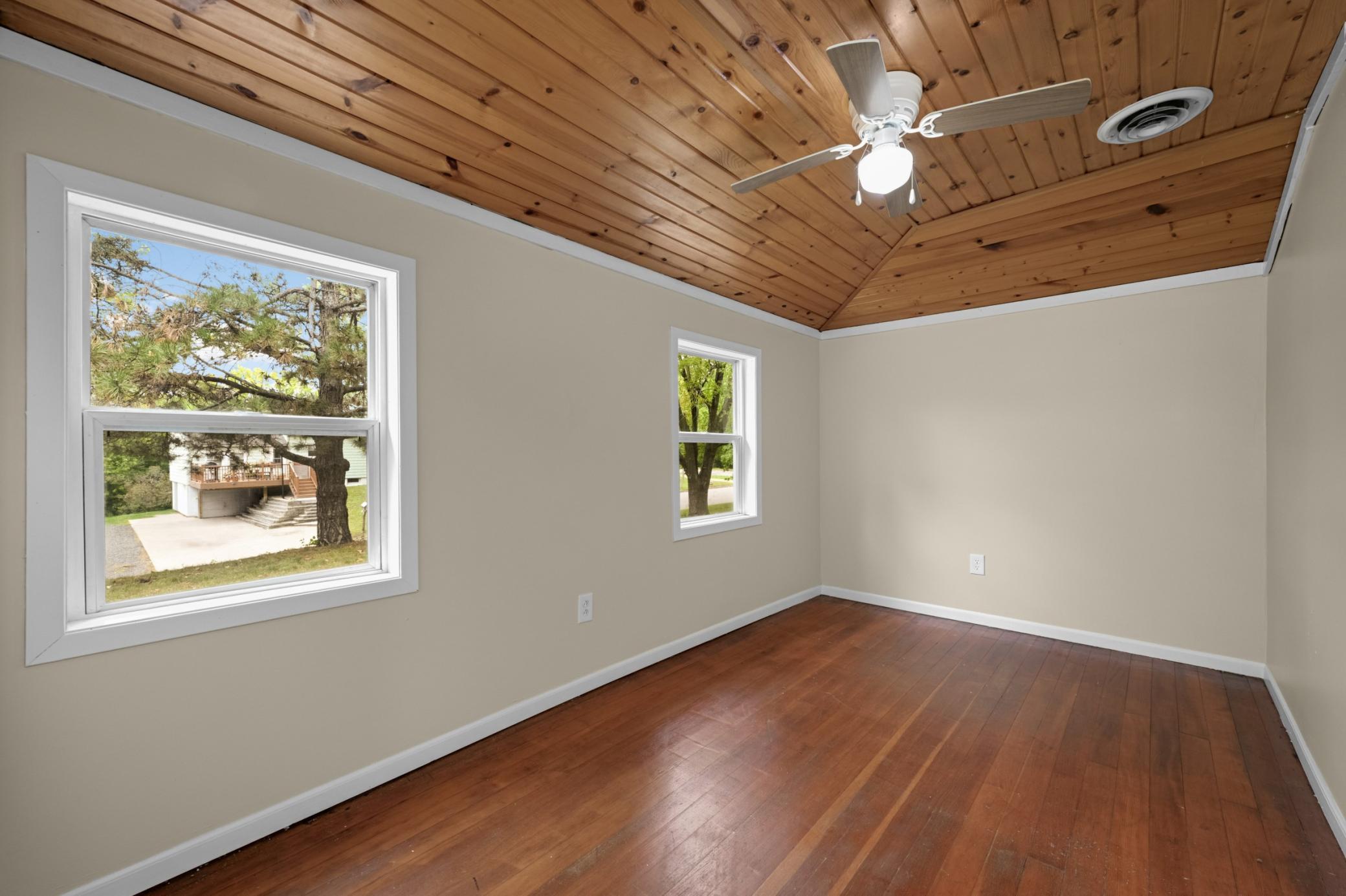 5030 Brent Avenue Property Photo 10