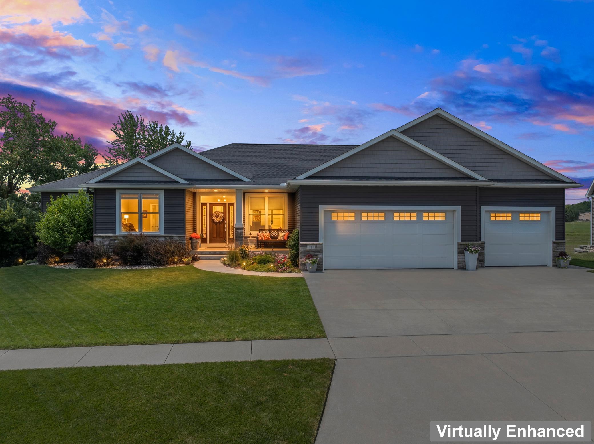 511 21st Place Ne Property Photo 1