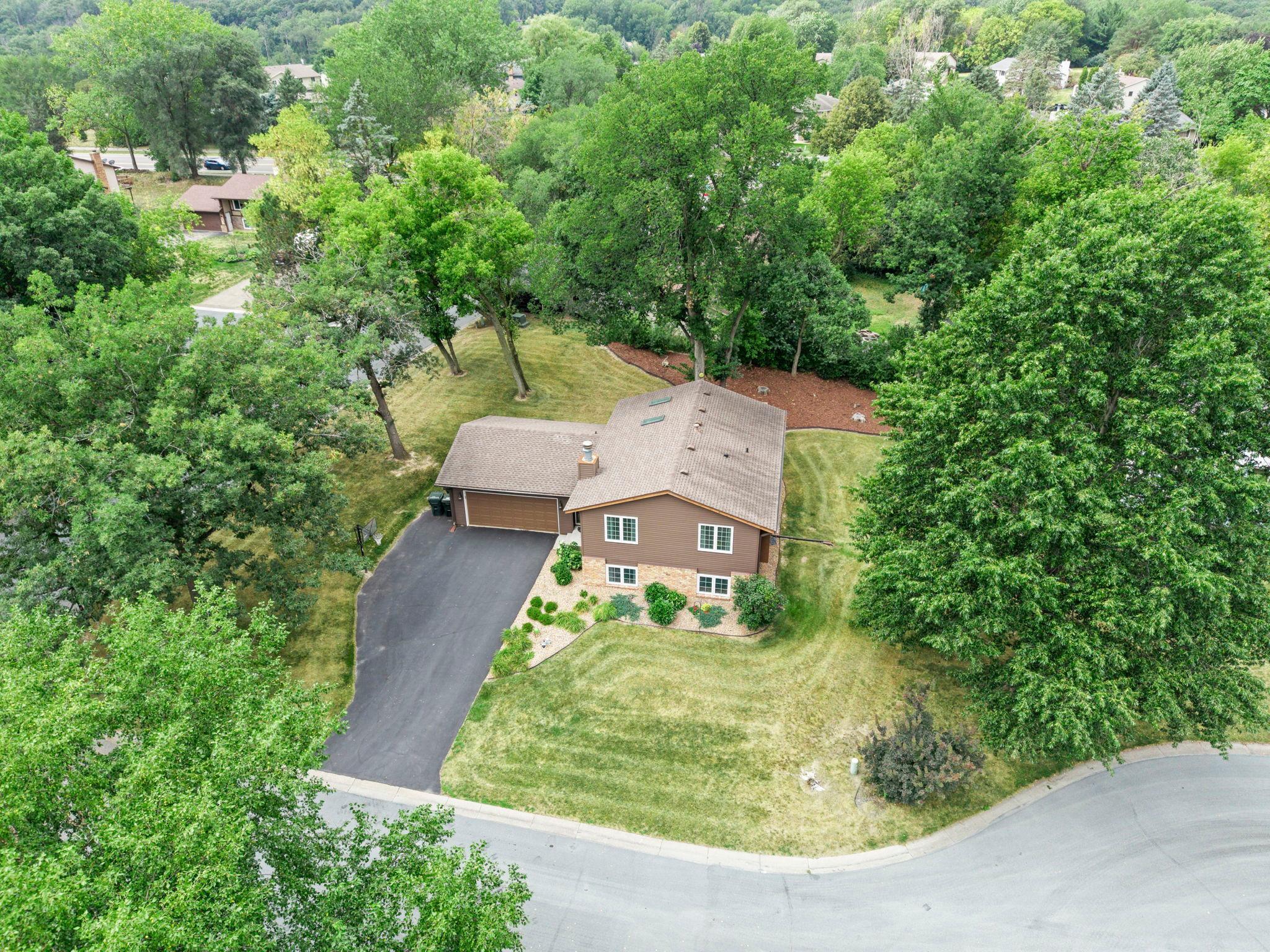 4567 Kirkwood Circle Property Photo 6