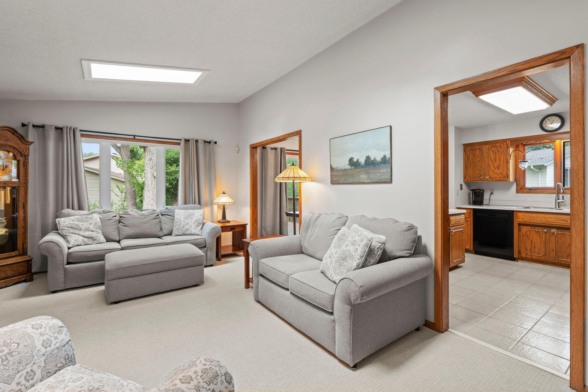 4567 Kirkwood Circle Property Photo 11