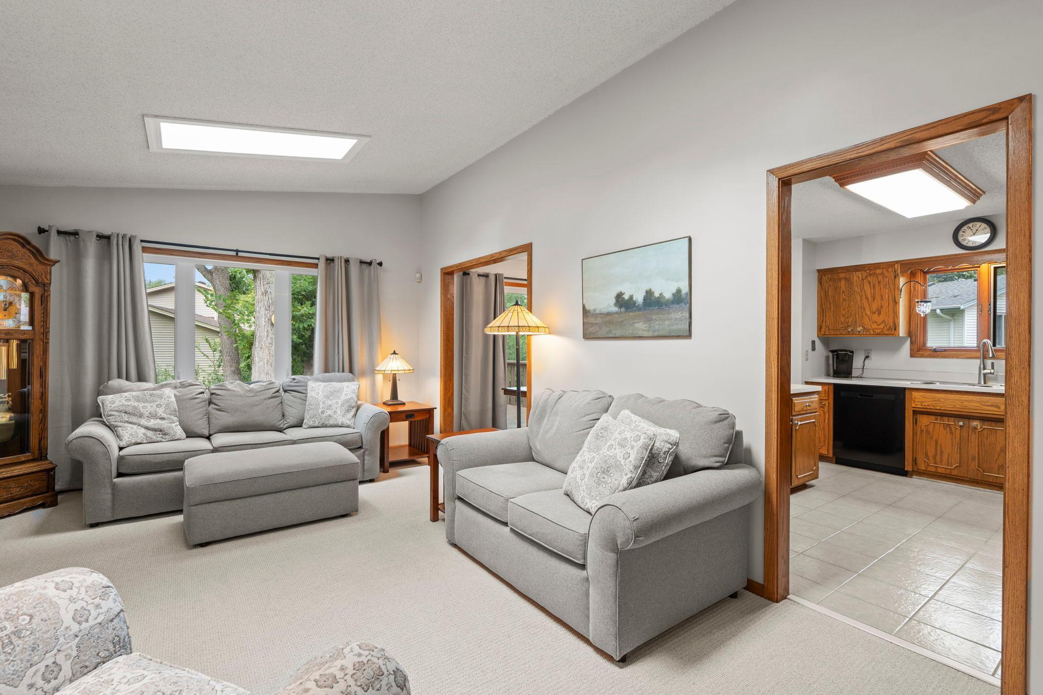 4567 Kirkwood Circle Property Photo 12