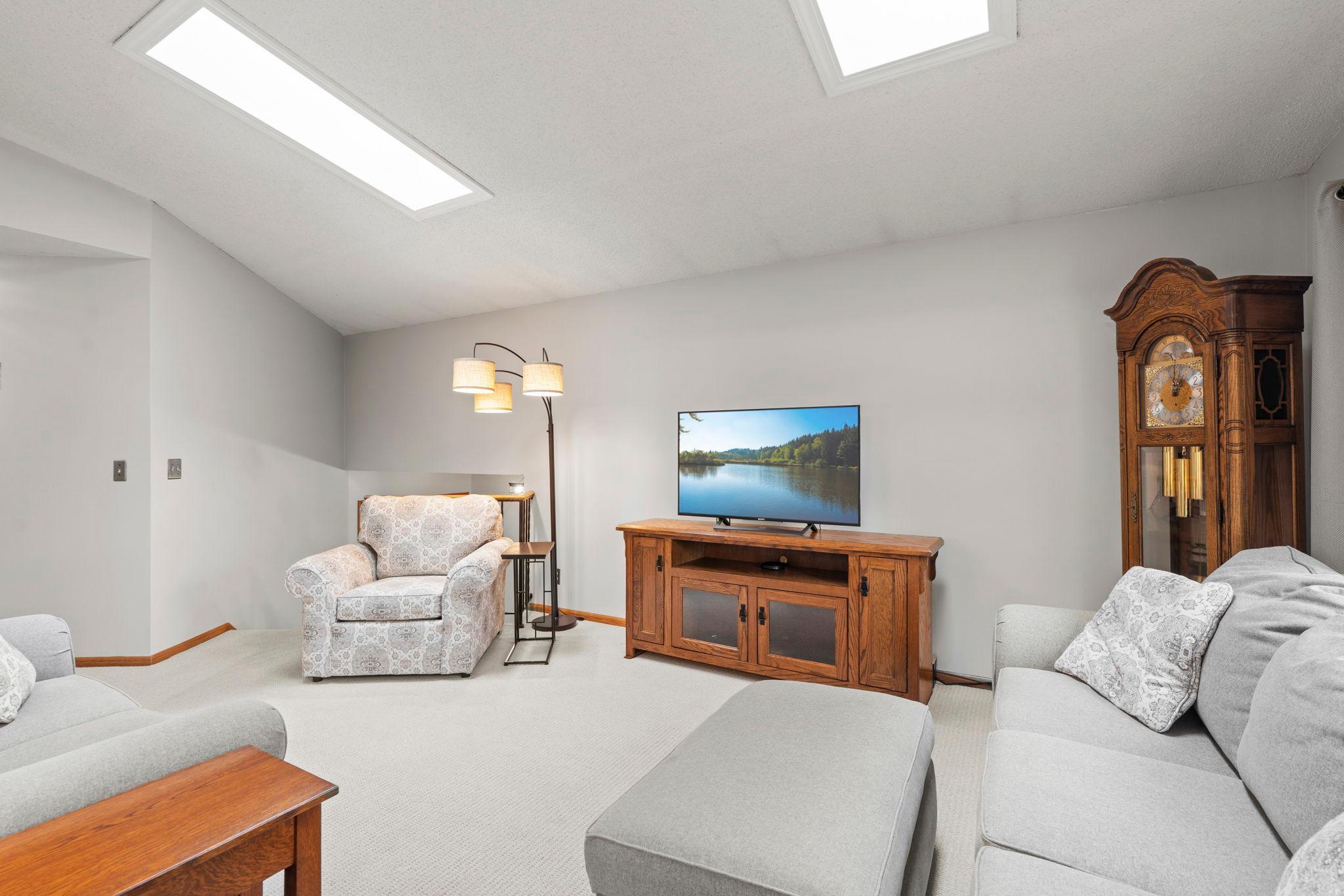 4567 Kirkwood Circle Property Photo 15