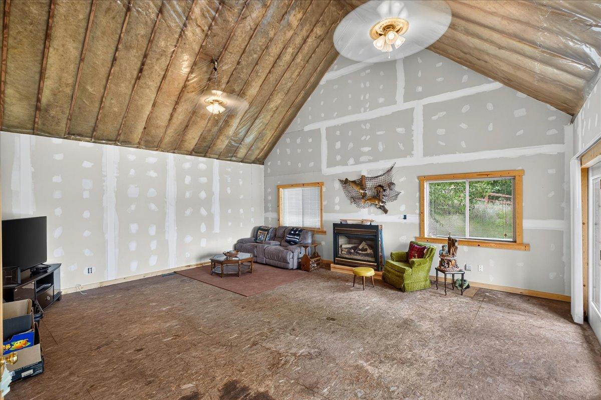 6525 County Road 58 Ne Property Photo 9