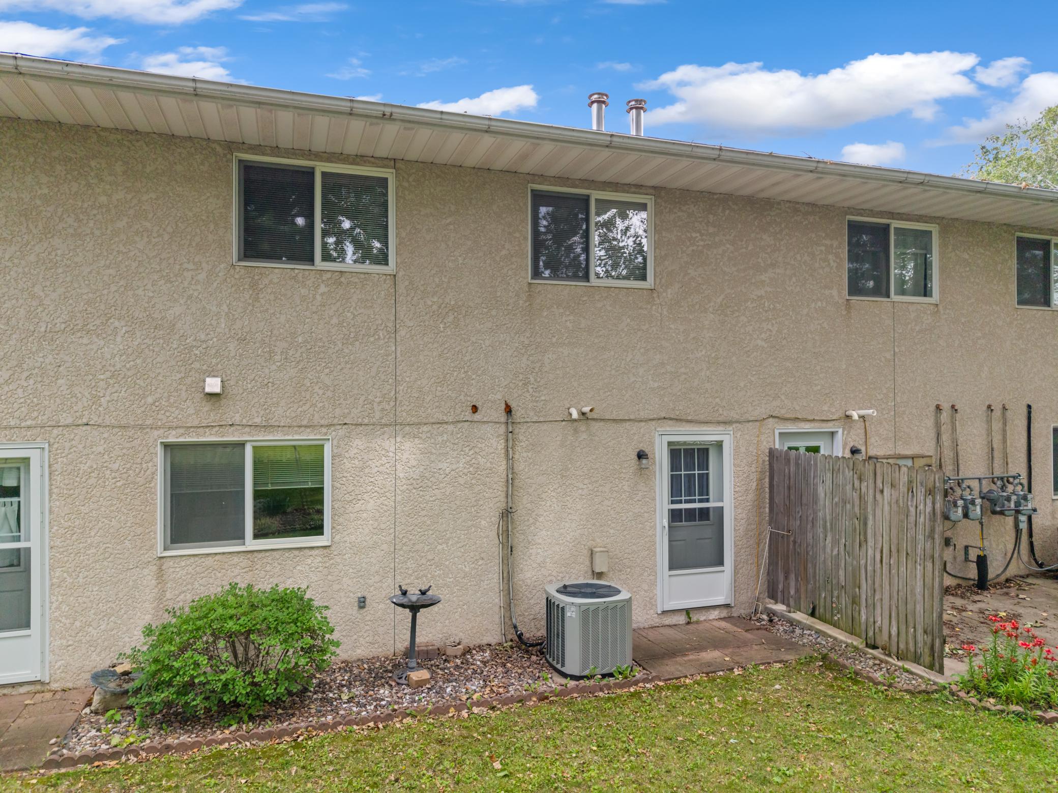 815 Kingston Street N Property Photo 22