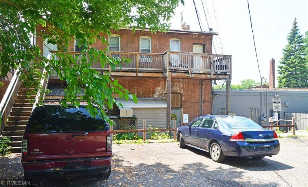 1047 Hudson Road Property Photo 11