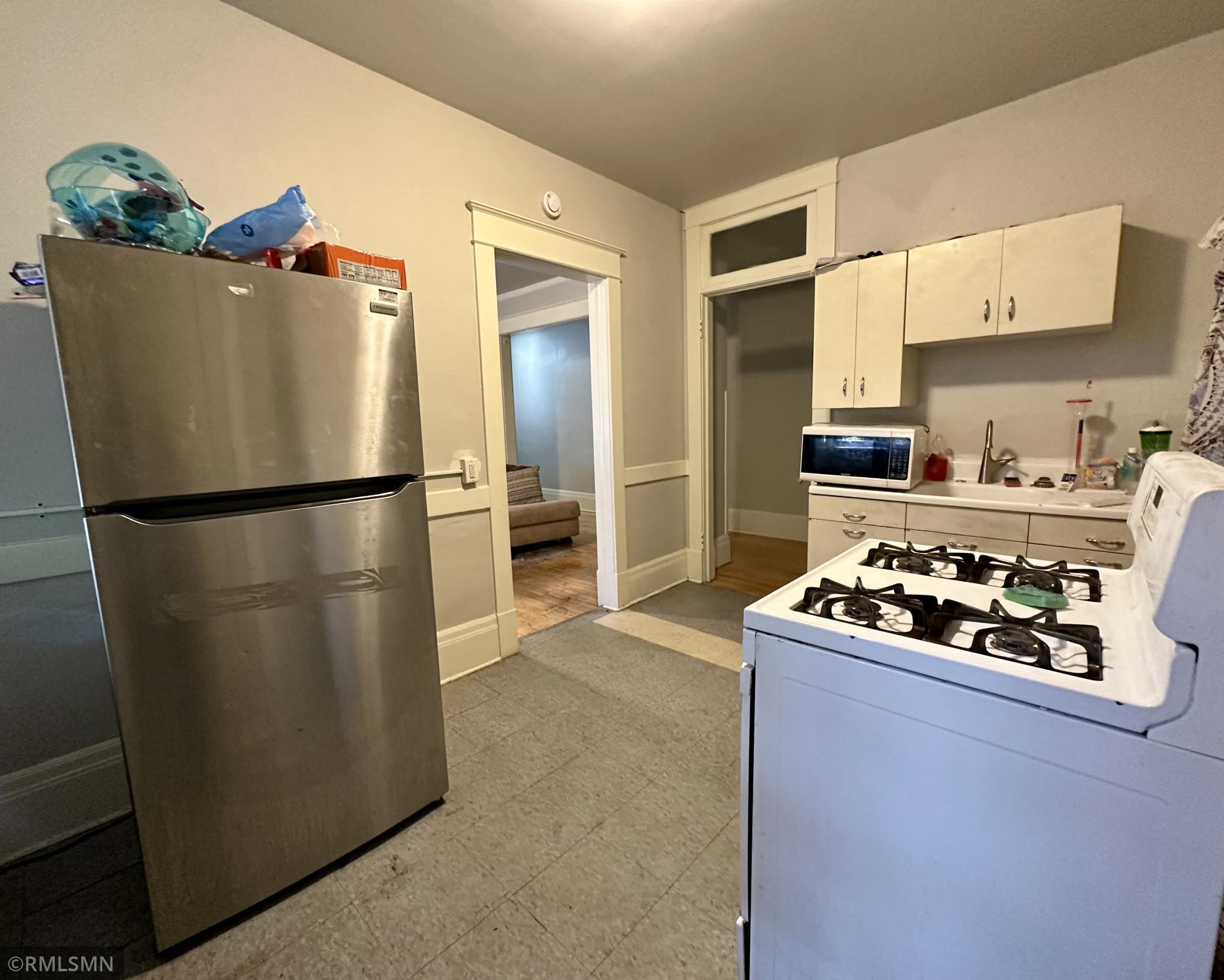 1047 Hudson Road Property Photo 15
