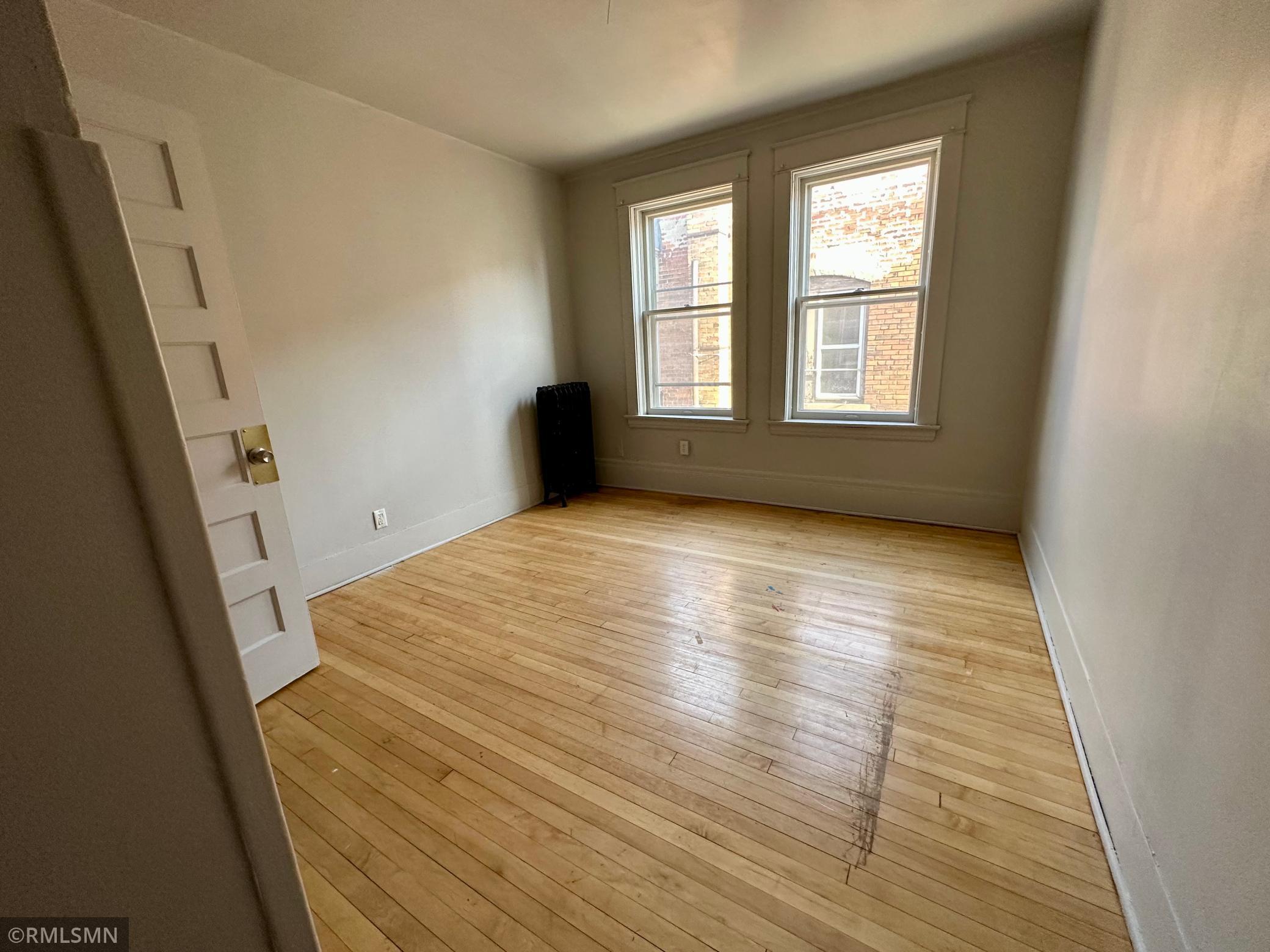 1047 Hudson Road Property Photo 19