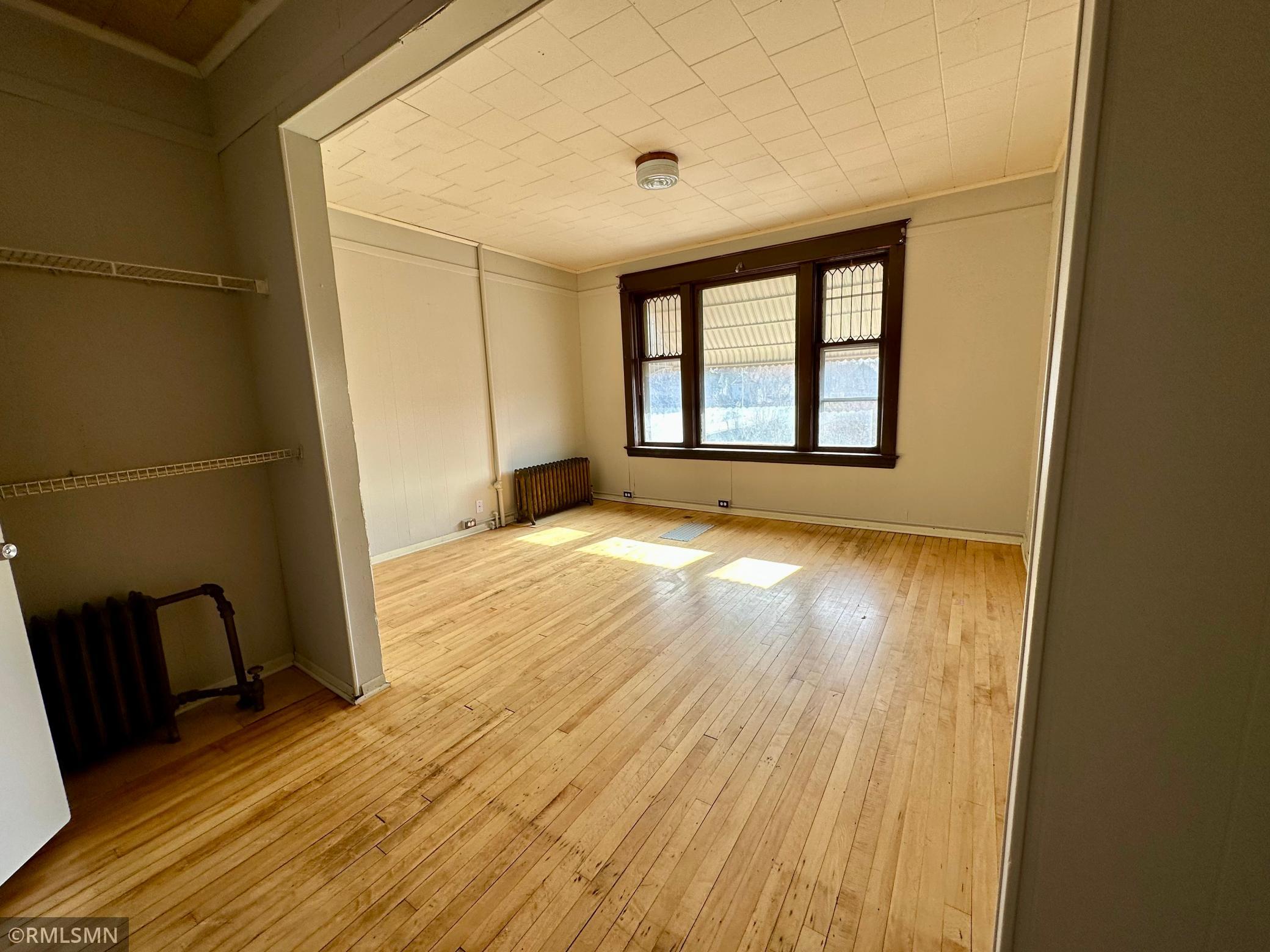 1047 Hudson Road Property Photo 23