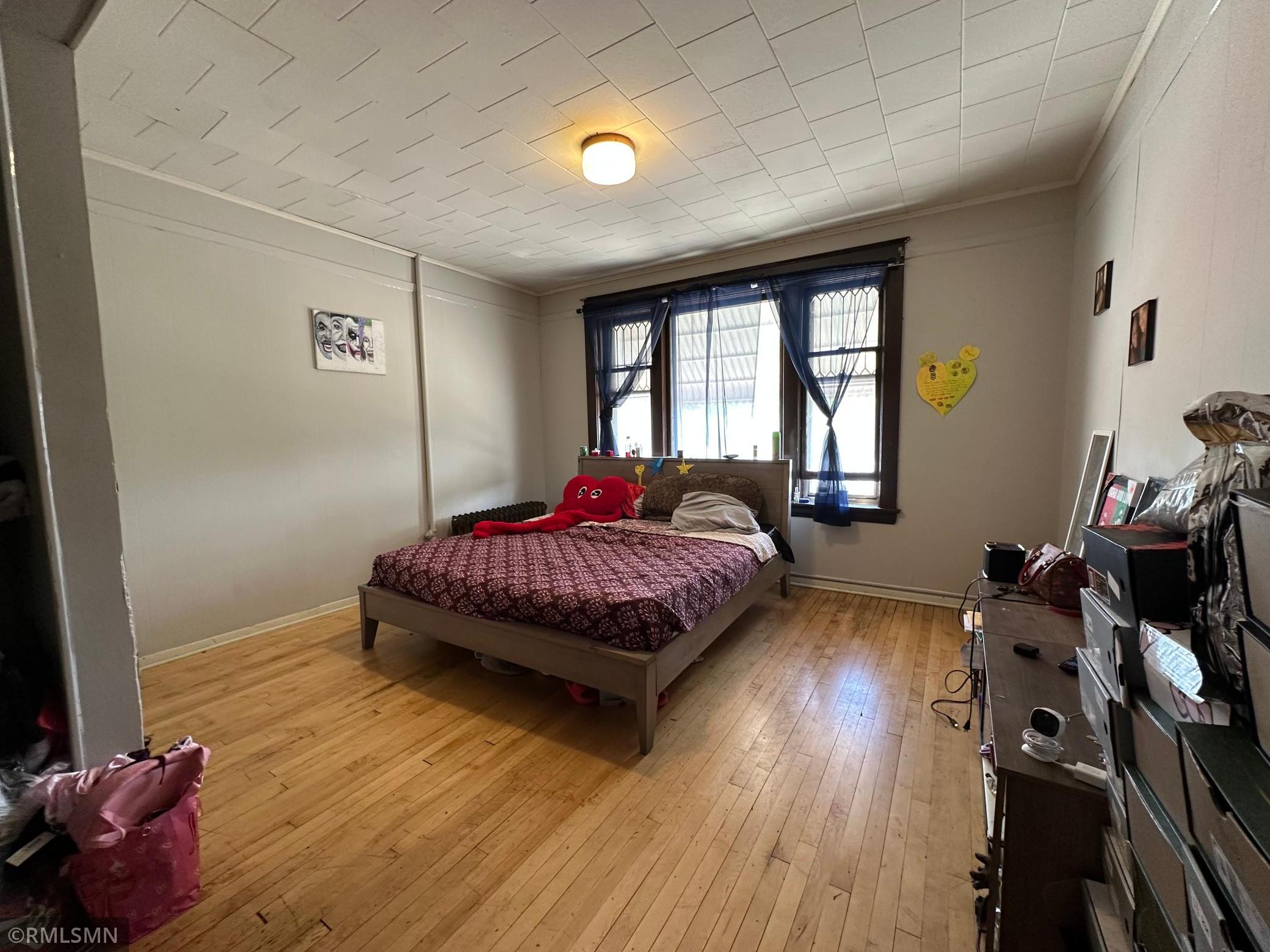 1047 Hudson Road Property Photo 24