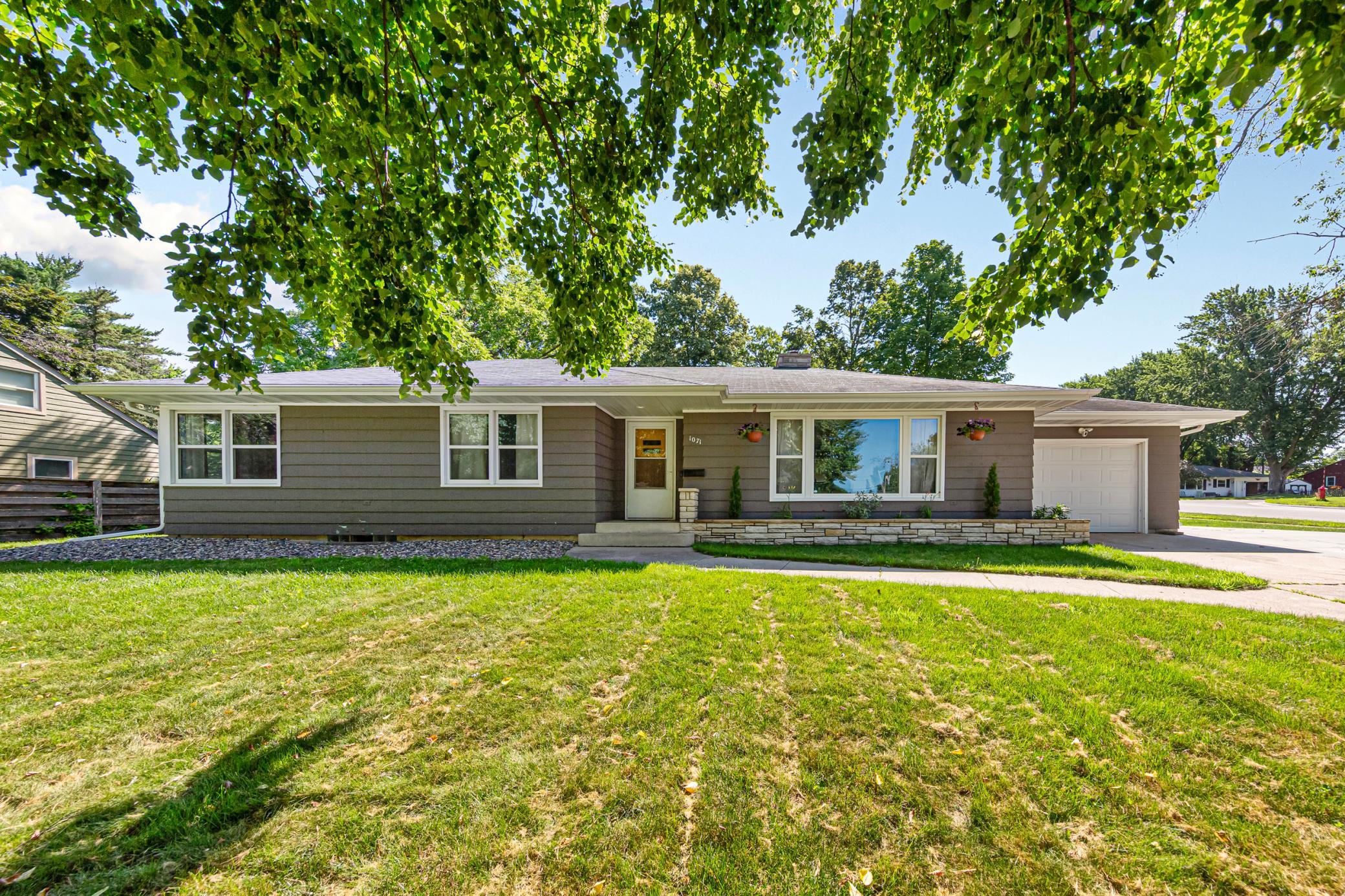 1071 Anderson Place