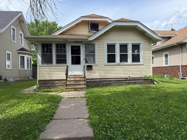 987 Lawson Avenue E Property Photo 1