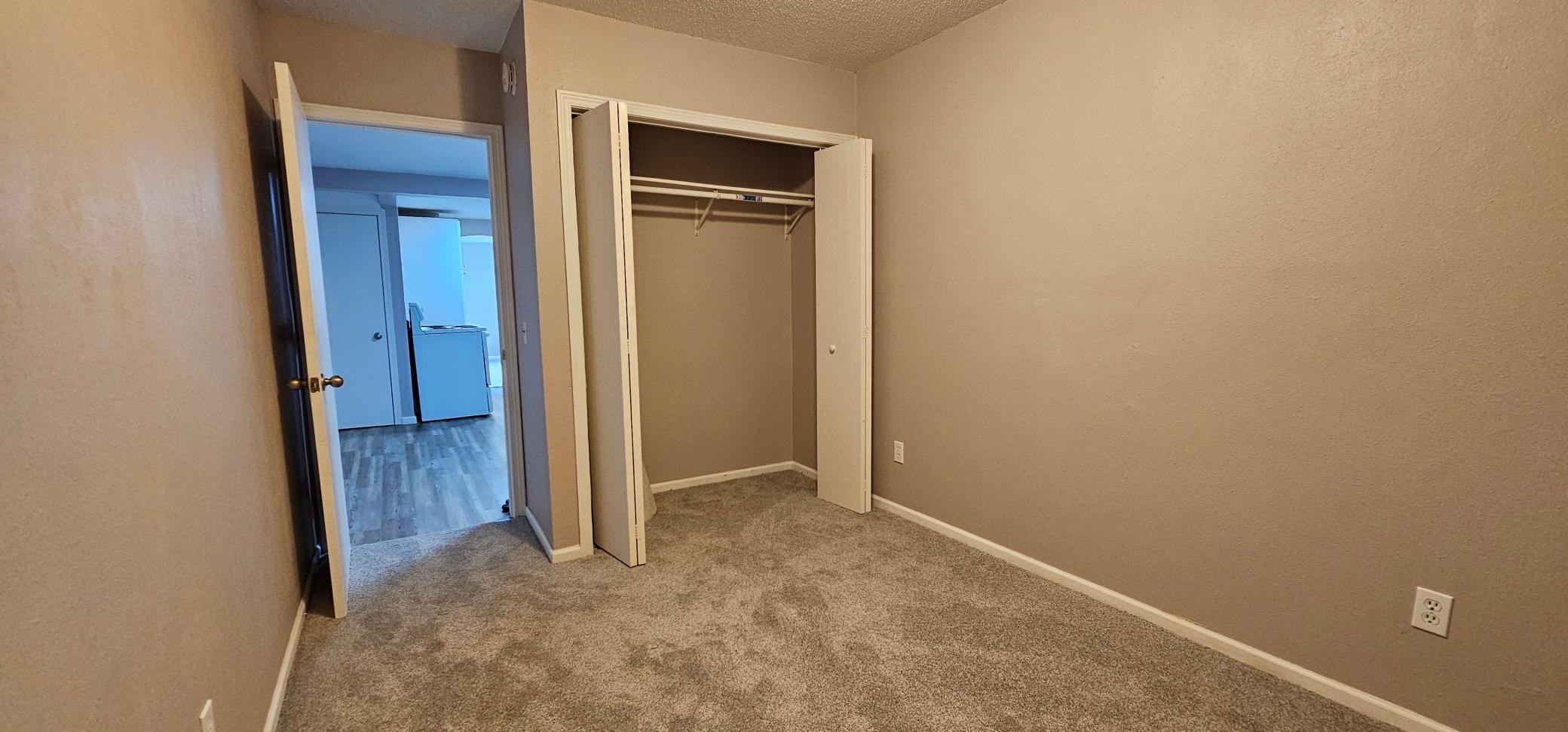 414 W Maple Avenue Property Photo 11