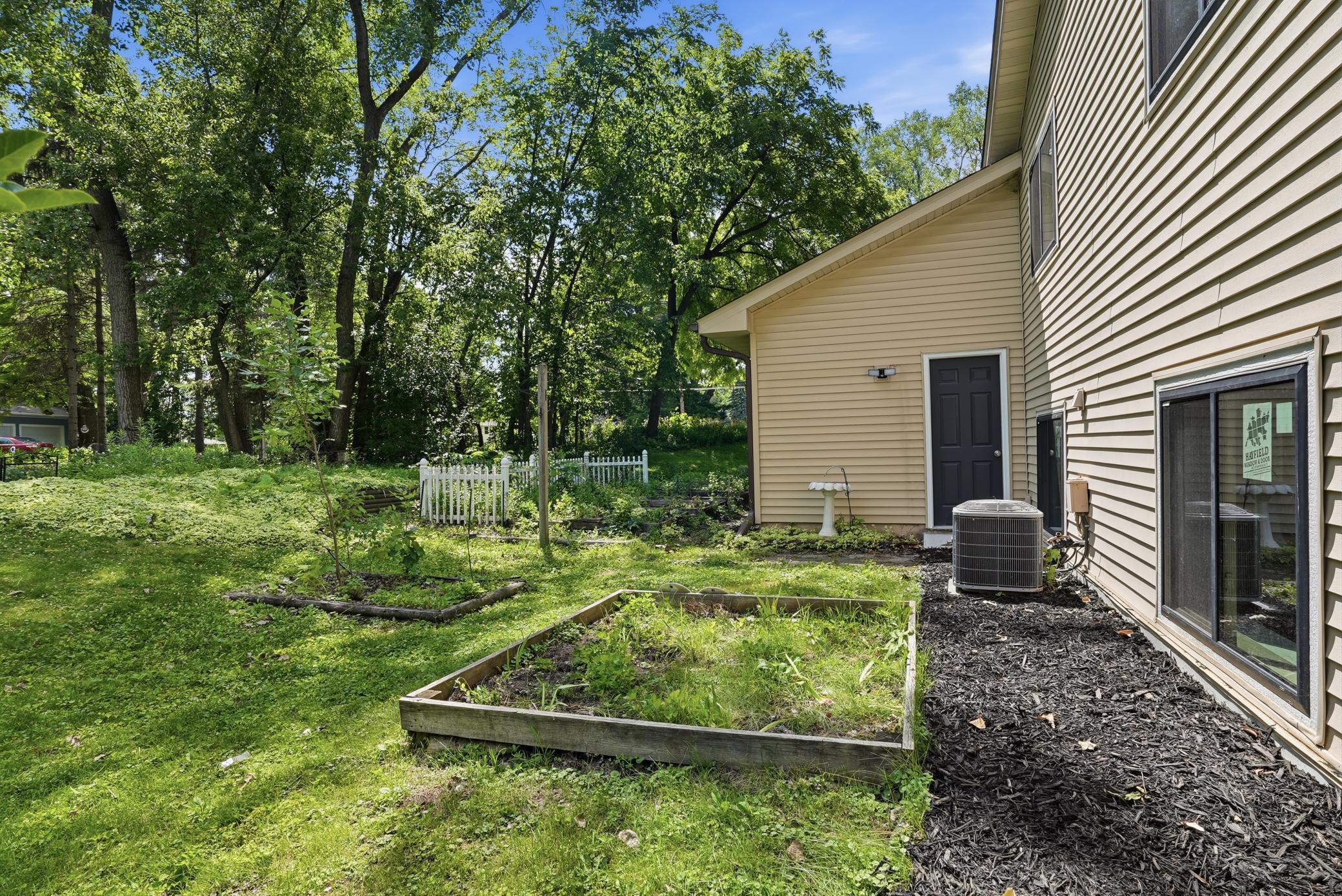 1521 Archwood Road Property Photo 33