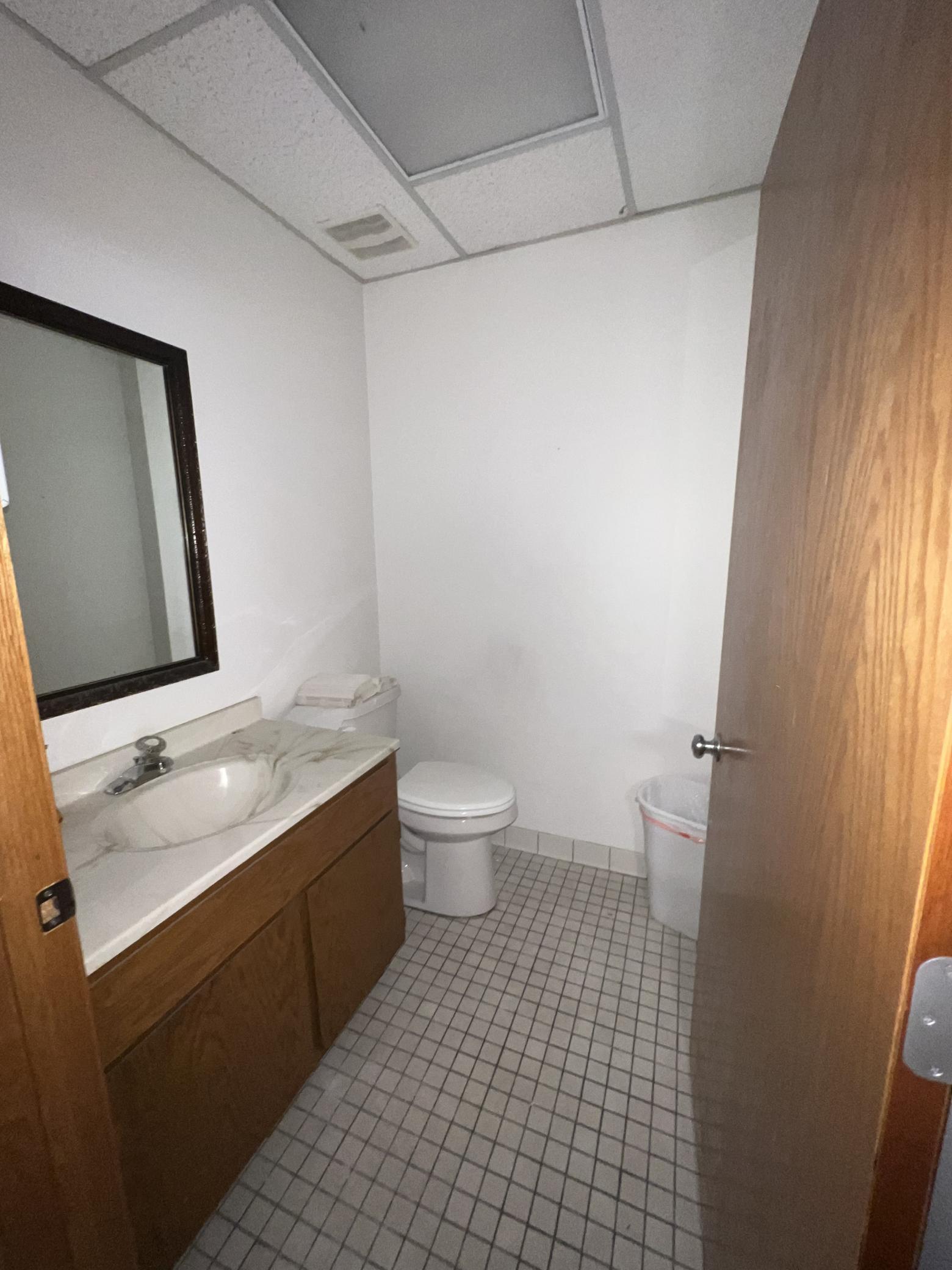 2525 Nevada Avenue N Property Photo 3