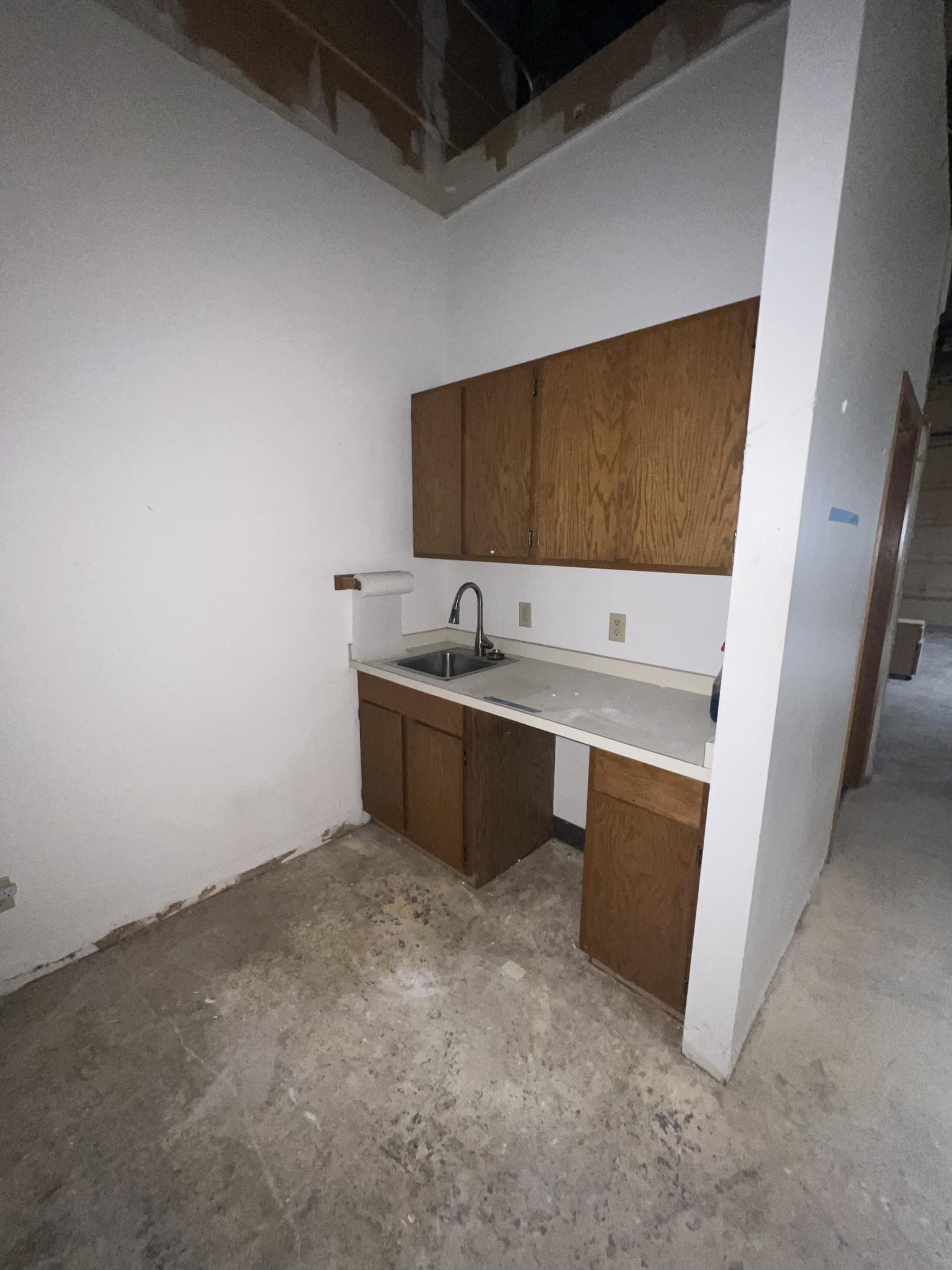 2525 Nevada Avenue N Property Photo 4