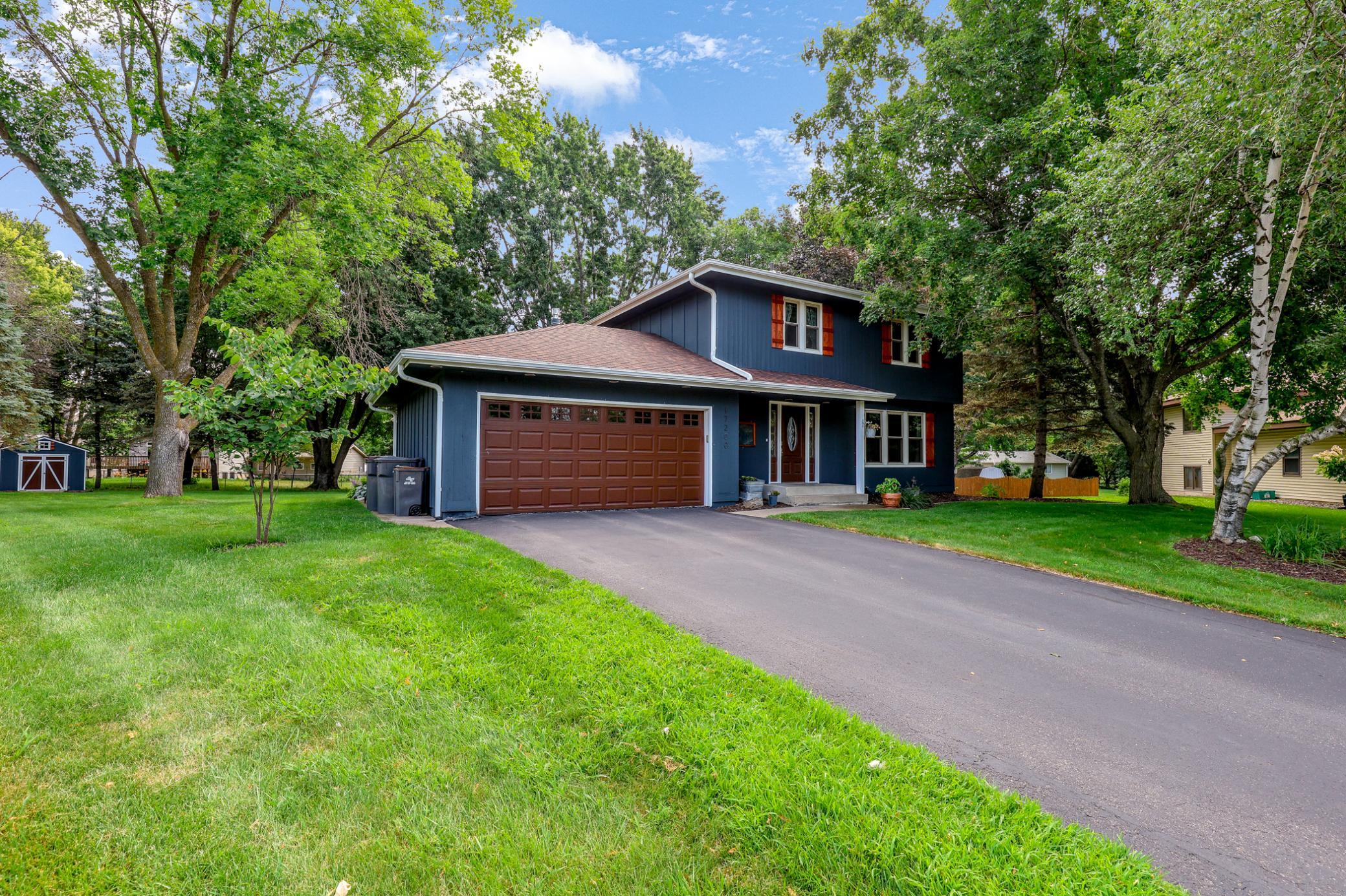 17200 Barberry Circle Property Photo 3