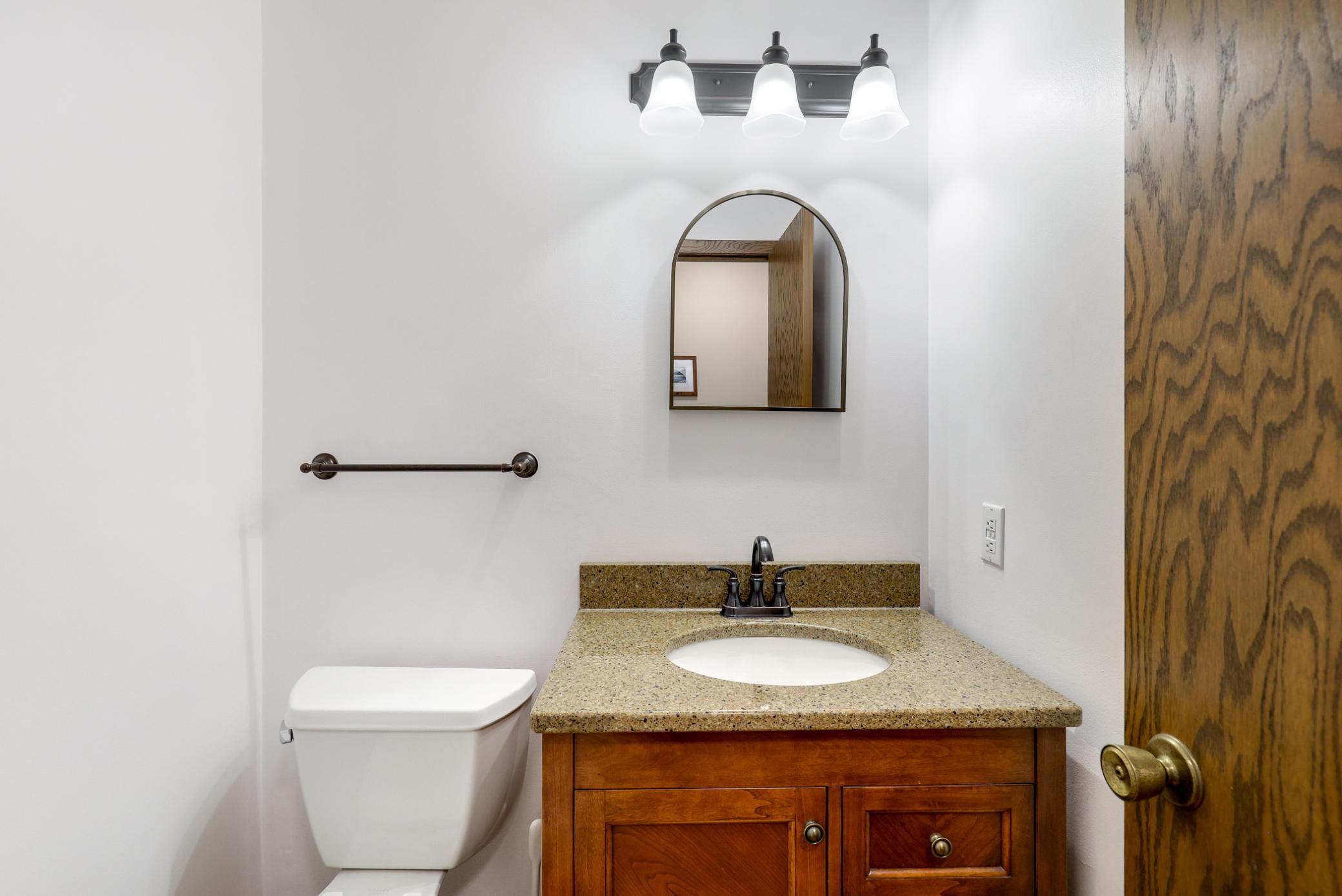 17200 Barberry Circle Property Photo 21