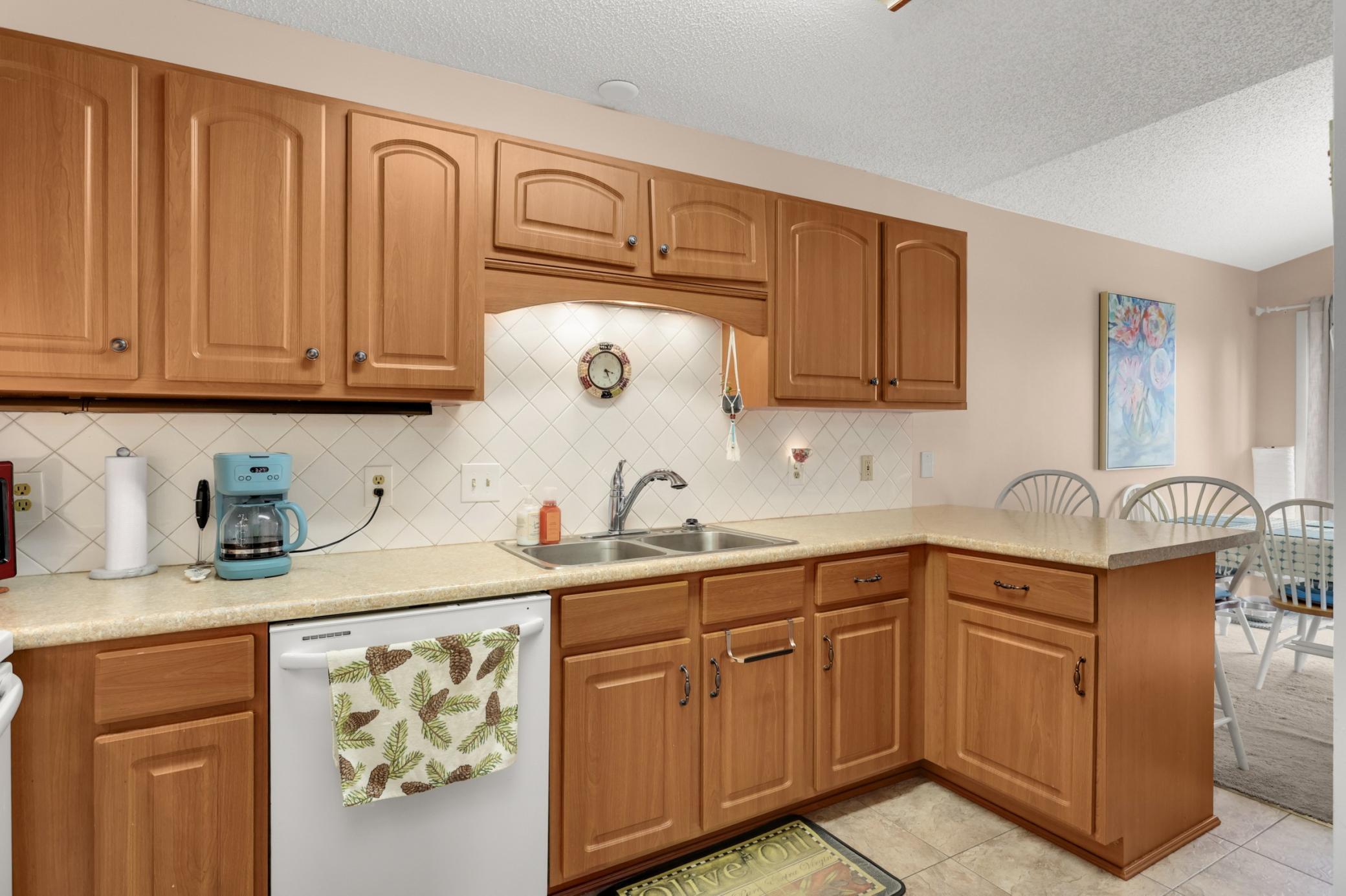 15859 Gooseberry Way Property Photo 8