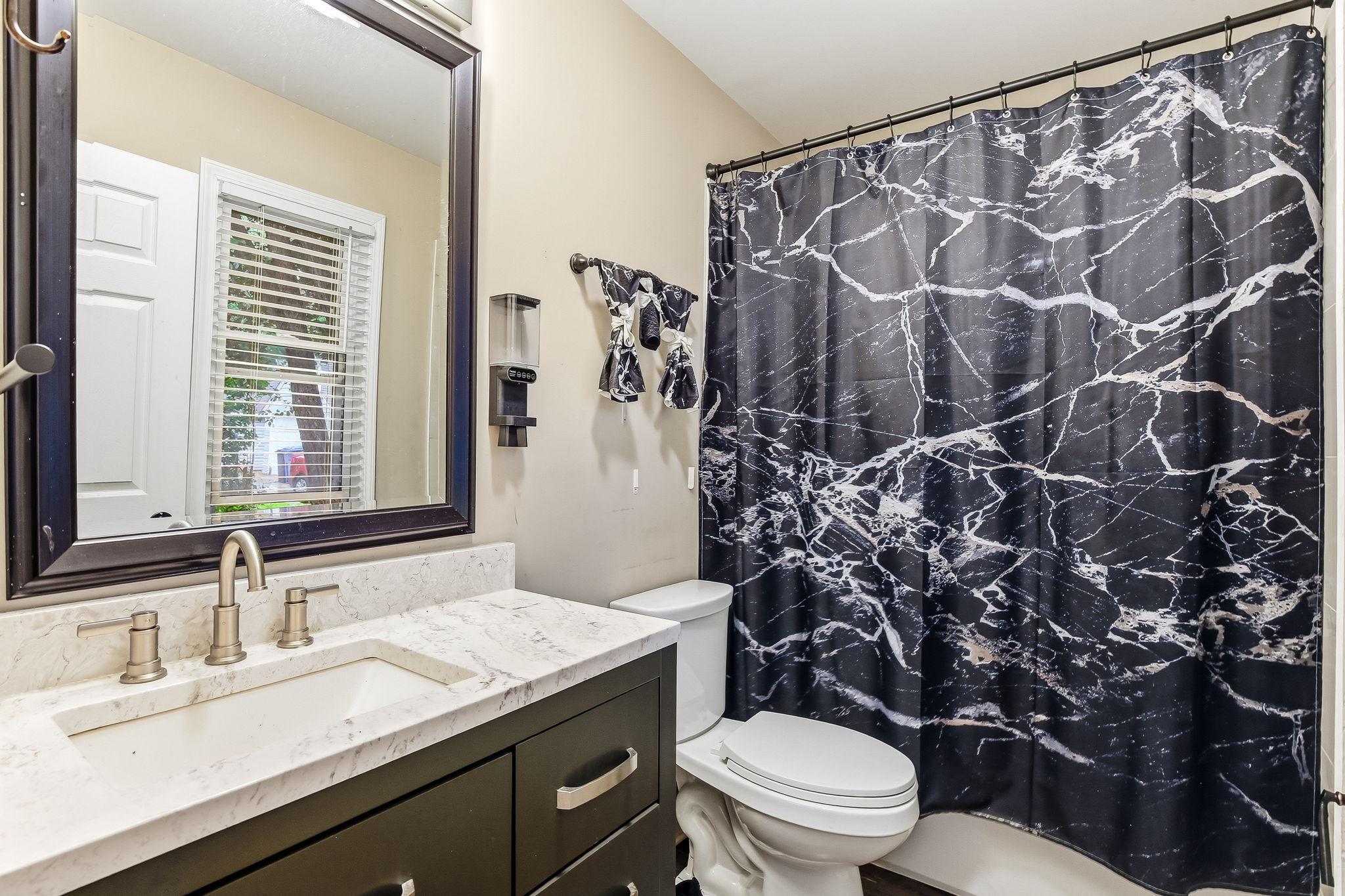 4750 Aldrich Avenue N Property Photo 15