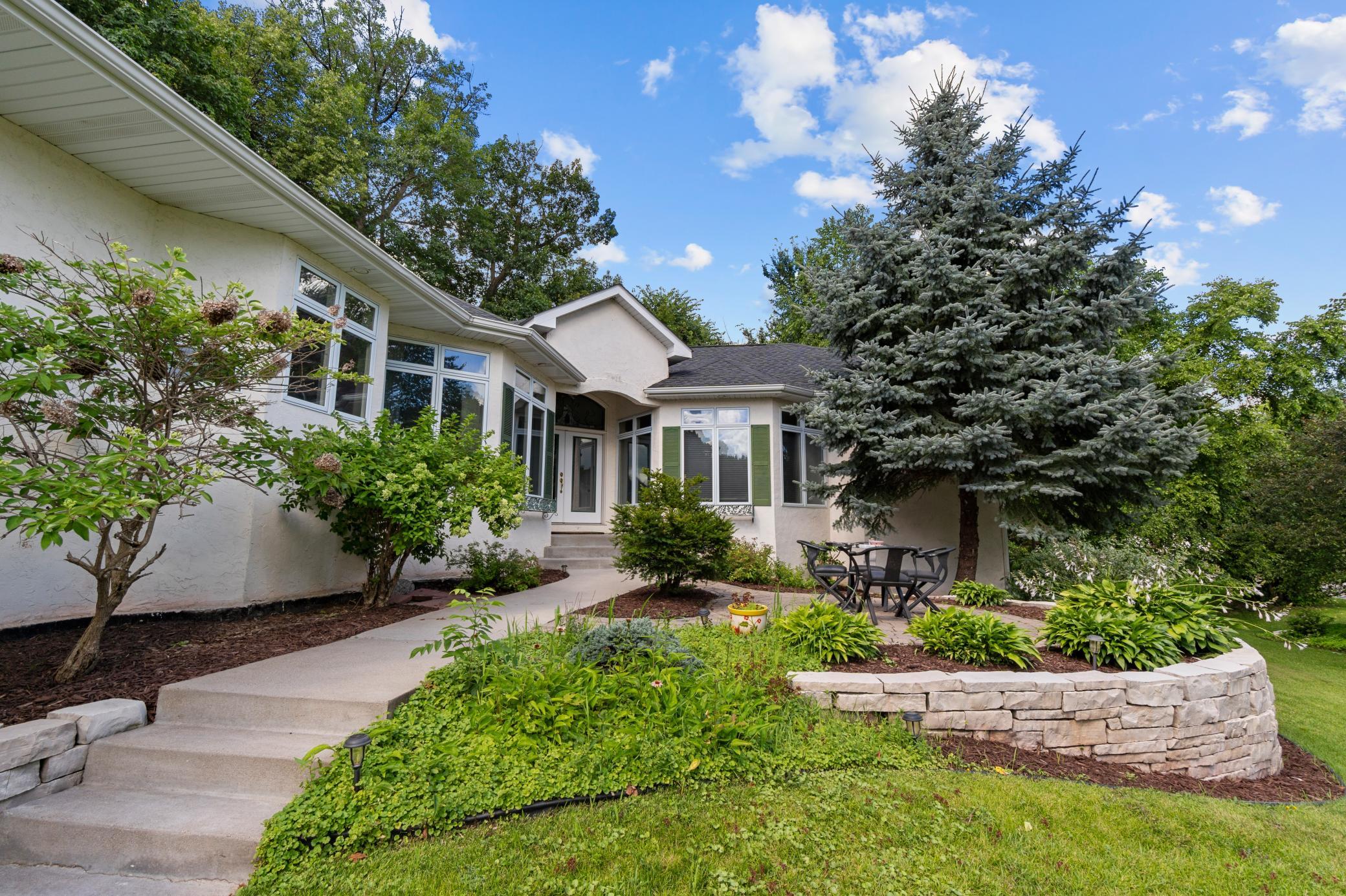 2888 Forest Ridge Property Photo 2