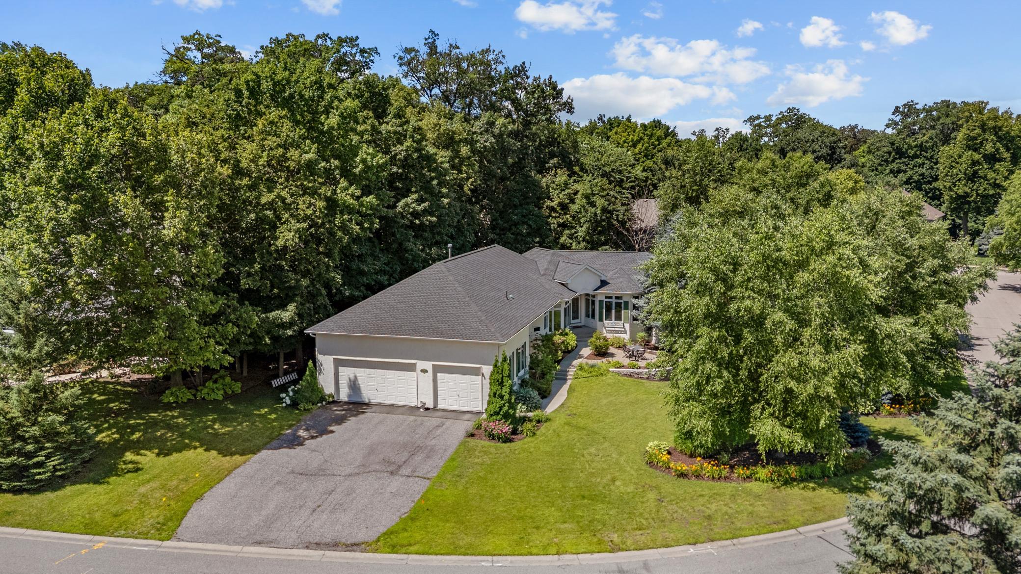 2888 Forest Ridge Property Photo 3