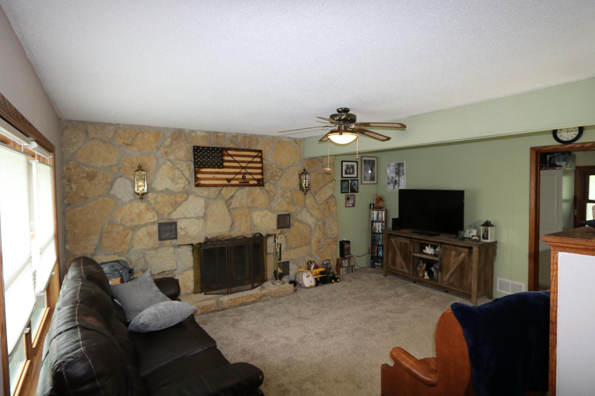 345 Walnut Lane Property Photo 3