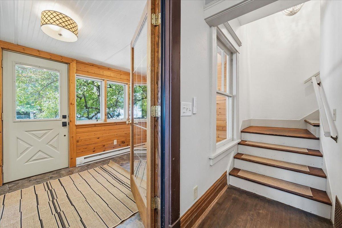 6 4th Street Nw Property Photo 14