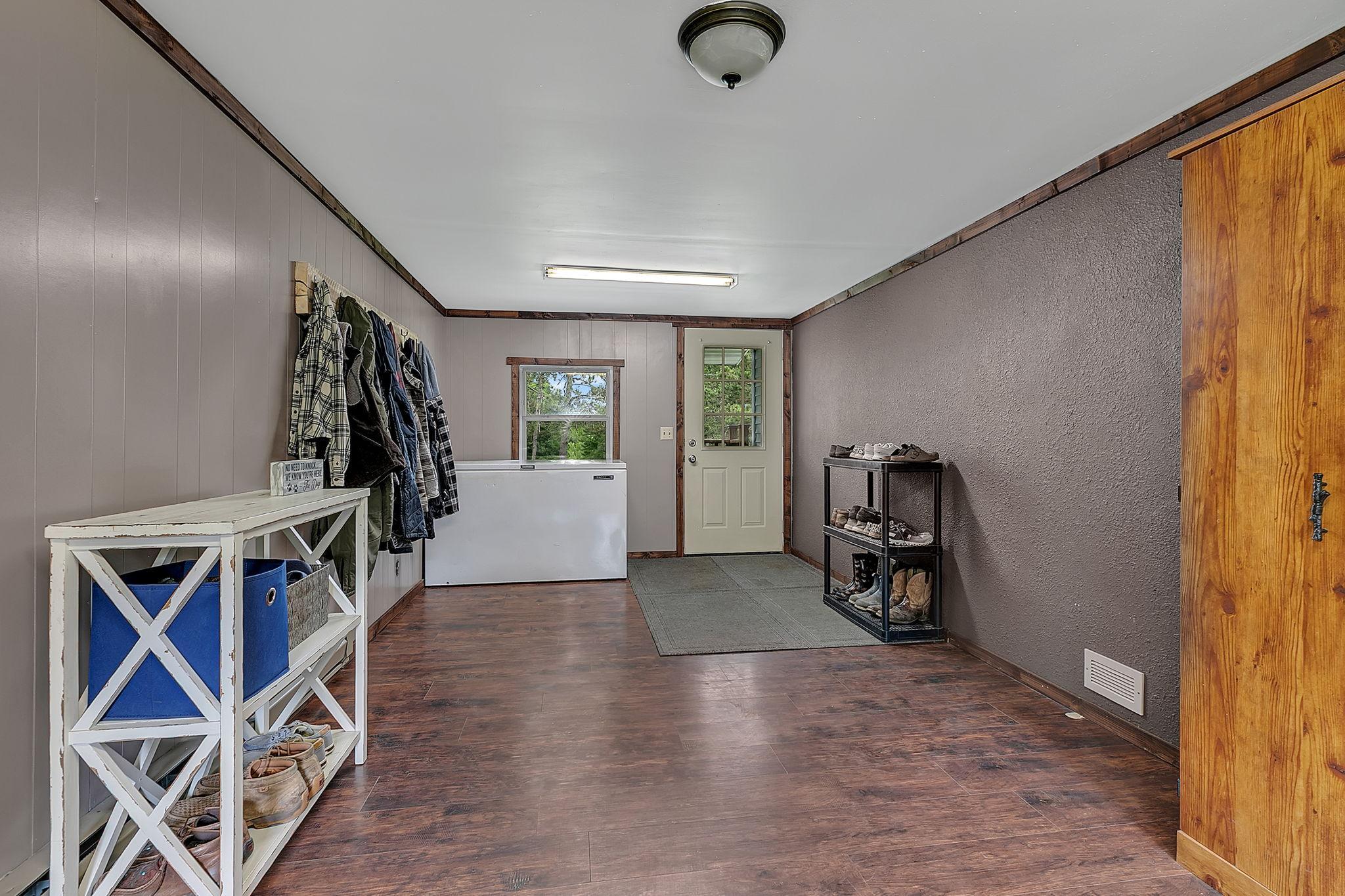 5668 Brook Creek Road Property Photo 13