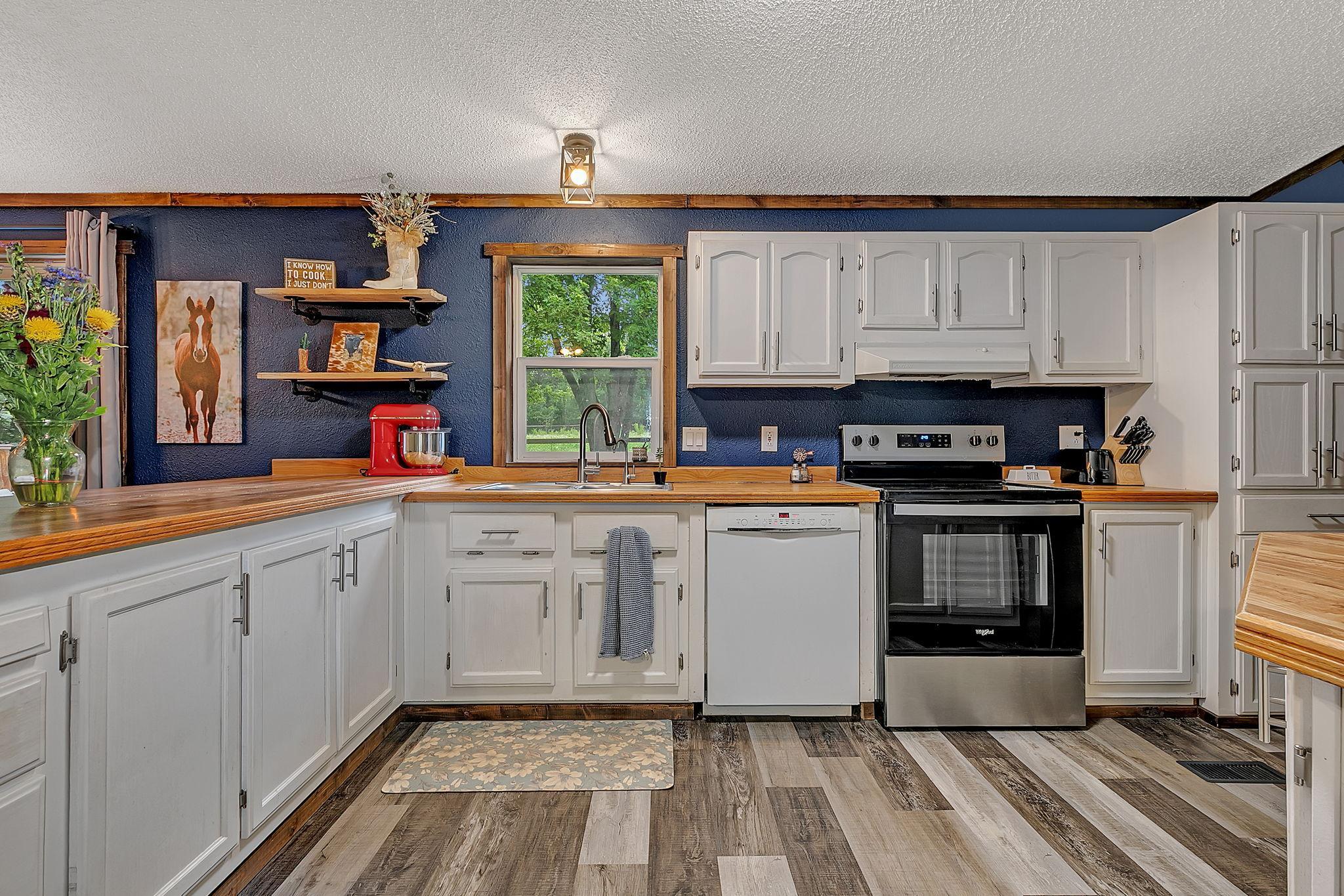 5668 Brook Creek Road Property Photo 27